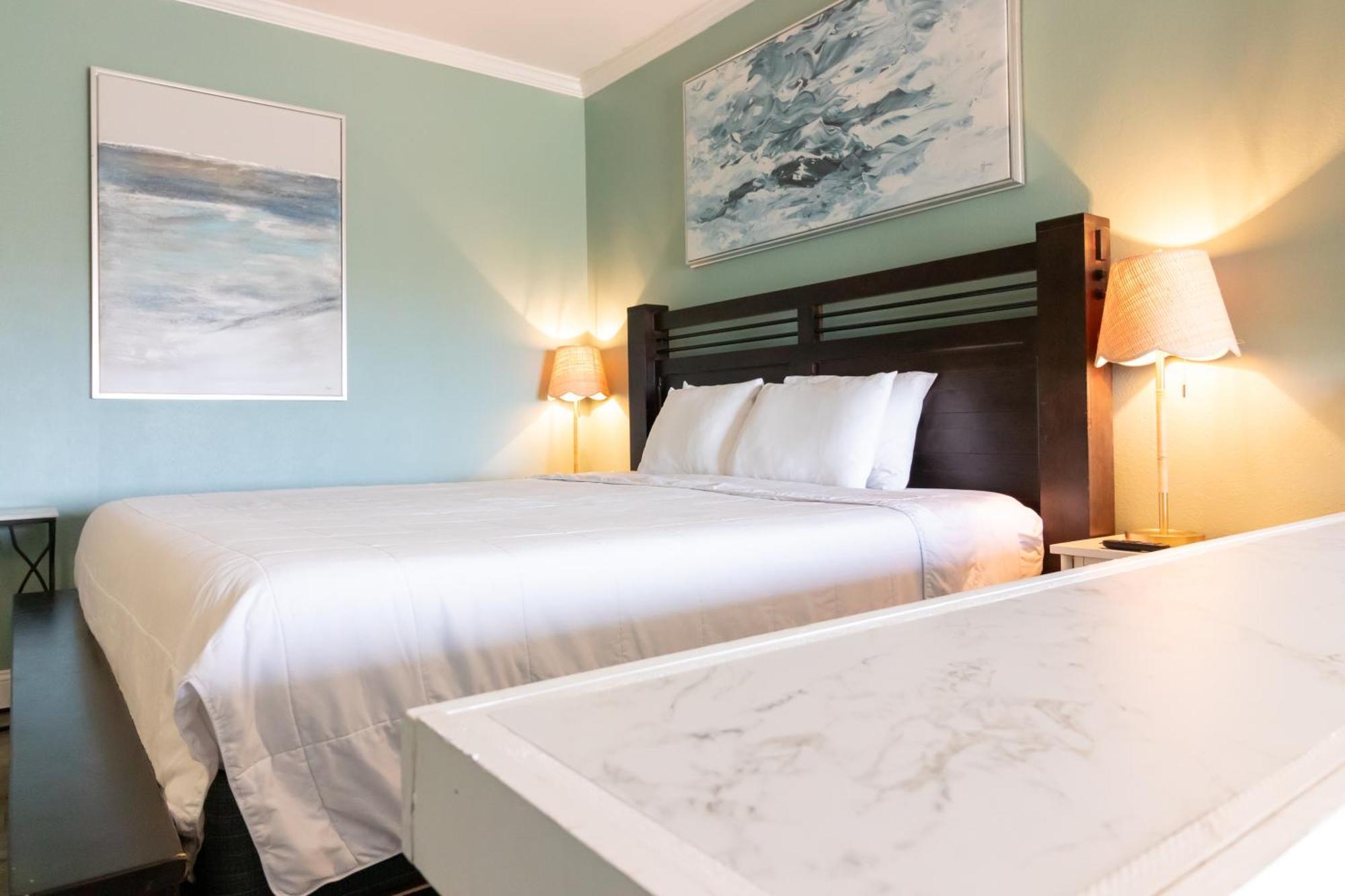King Room,1758430020:JPEG