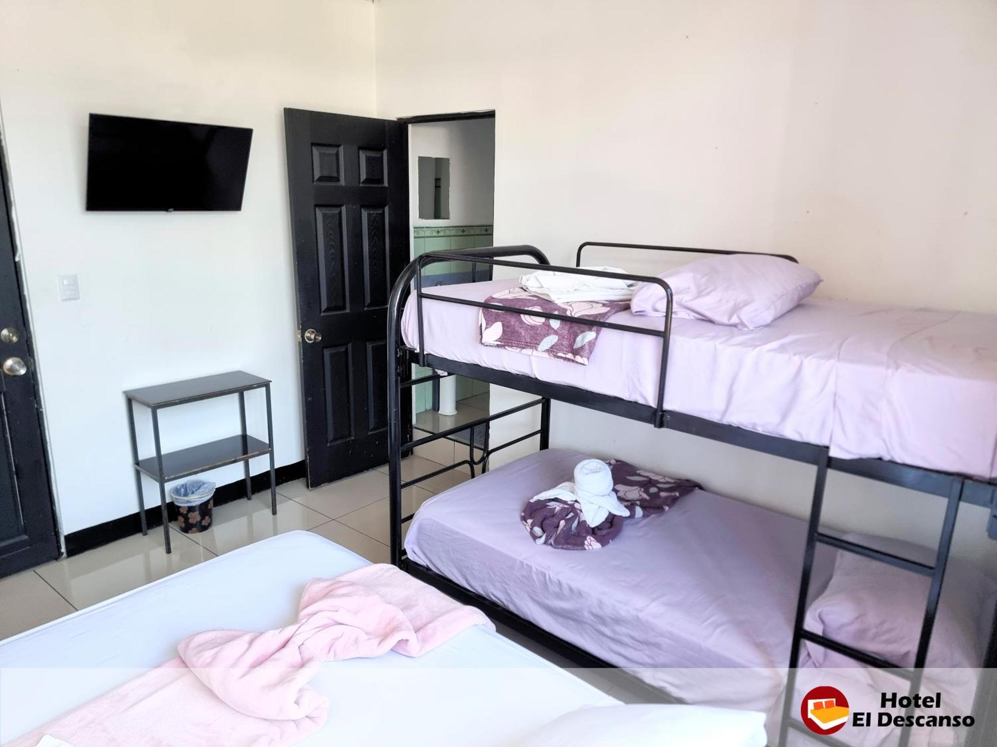 Triple Room,1758435684:JPEG