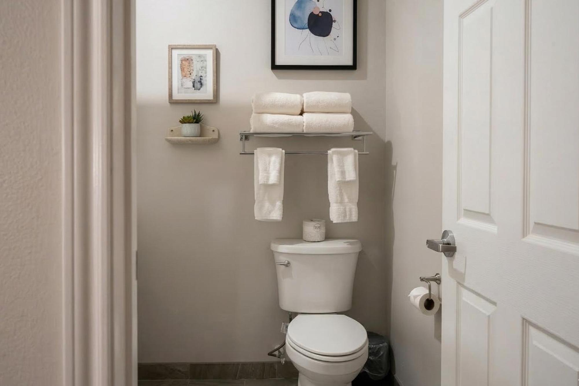 Premium Kitchenette Room Two Queen Beds Hearing Accessible,1758437340:JPEG