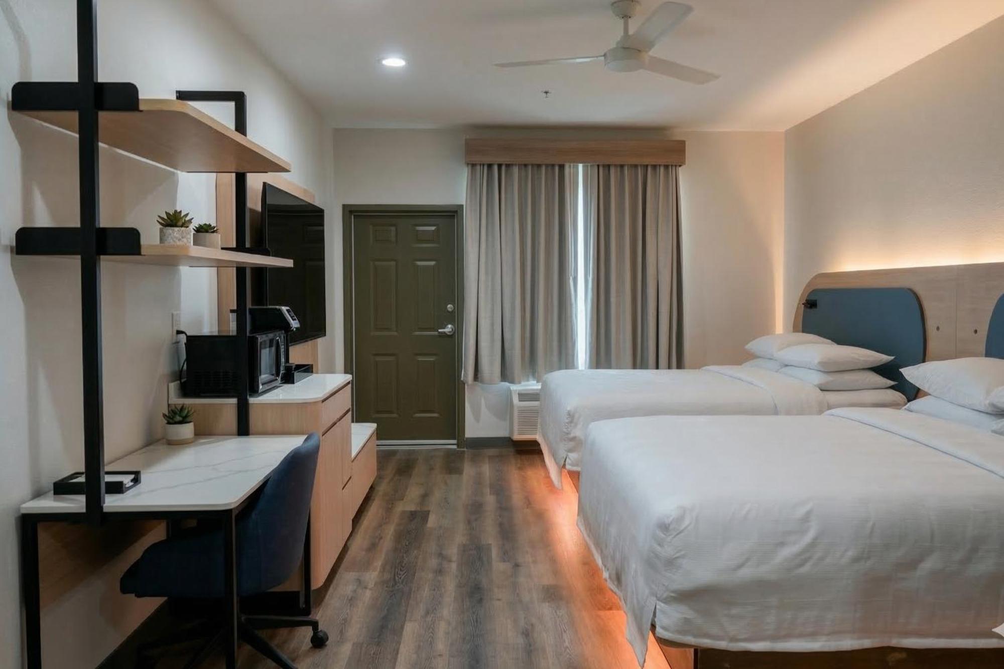 Premium Two Queen Room Wheelchair Accessible,1758437407:JPEG