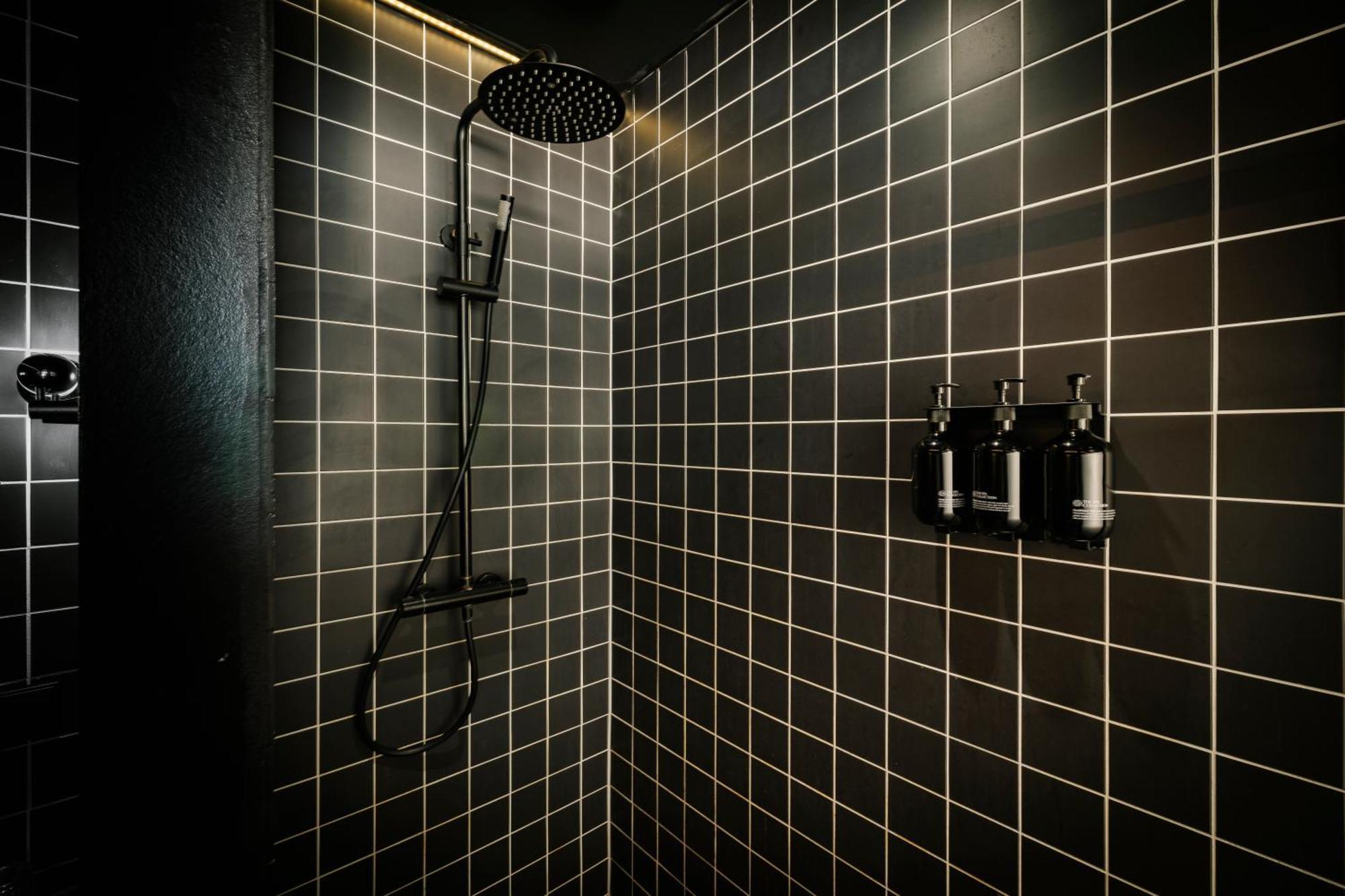 Double Room "Le Noir" by SUPPER