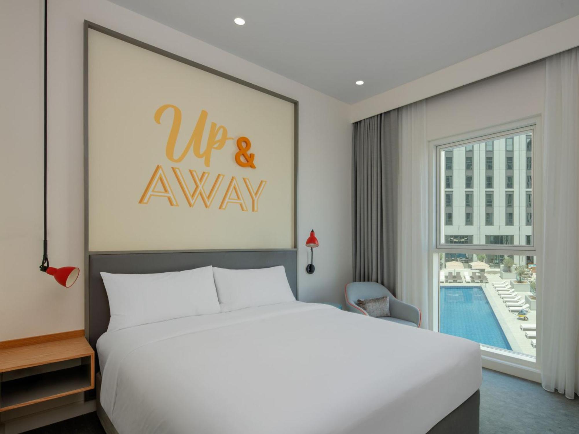 Rover Room 36-Hour Staycation 0900 AM Early Check 0900 PM Late Checkout