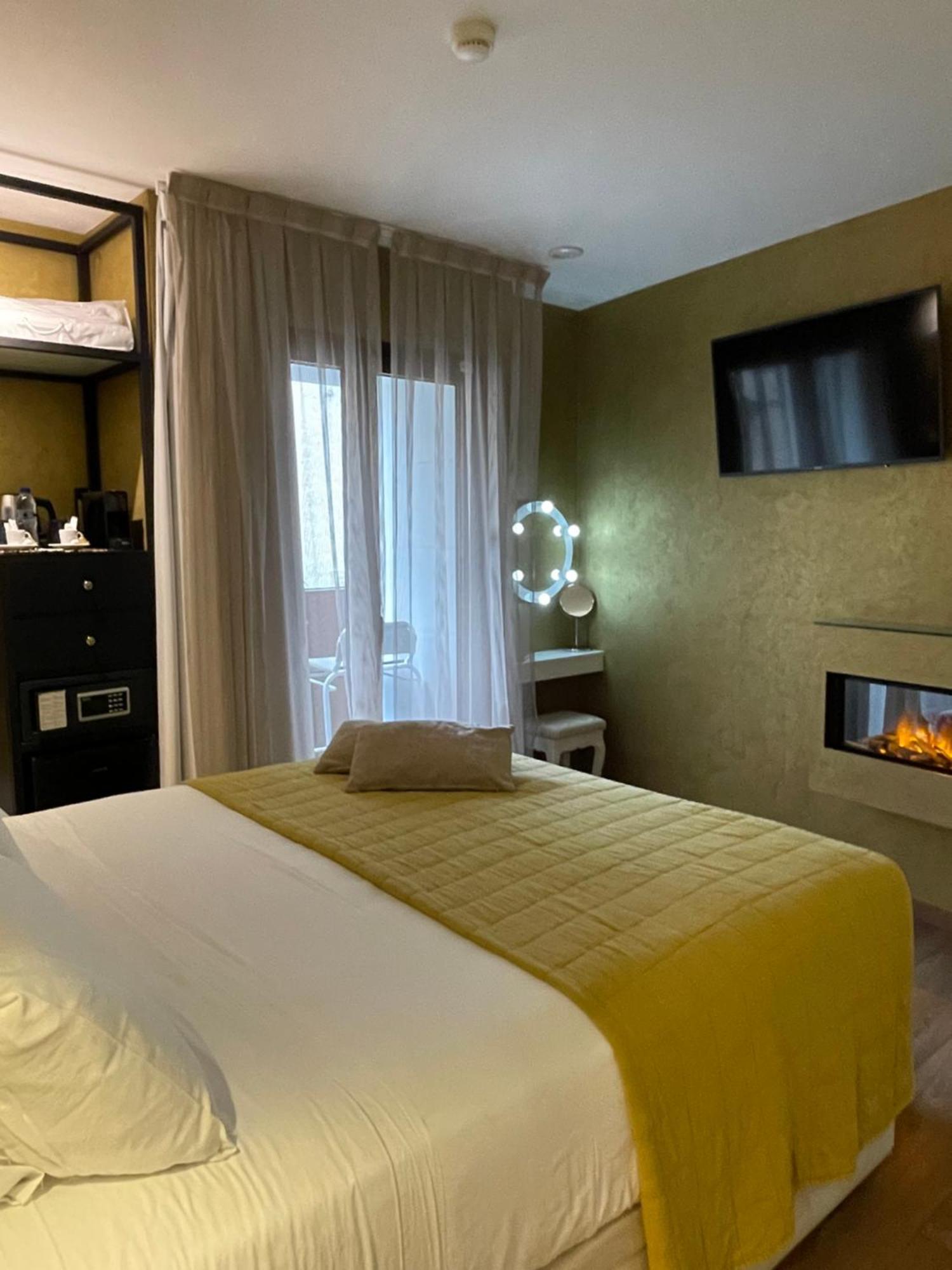 Deluxe Double Room Balcony