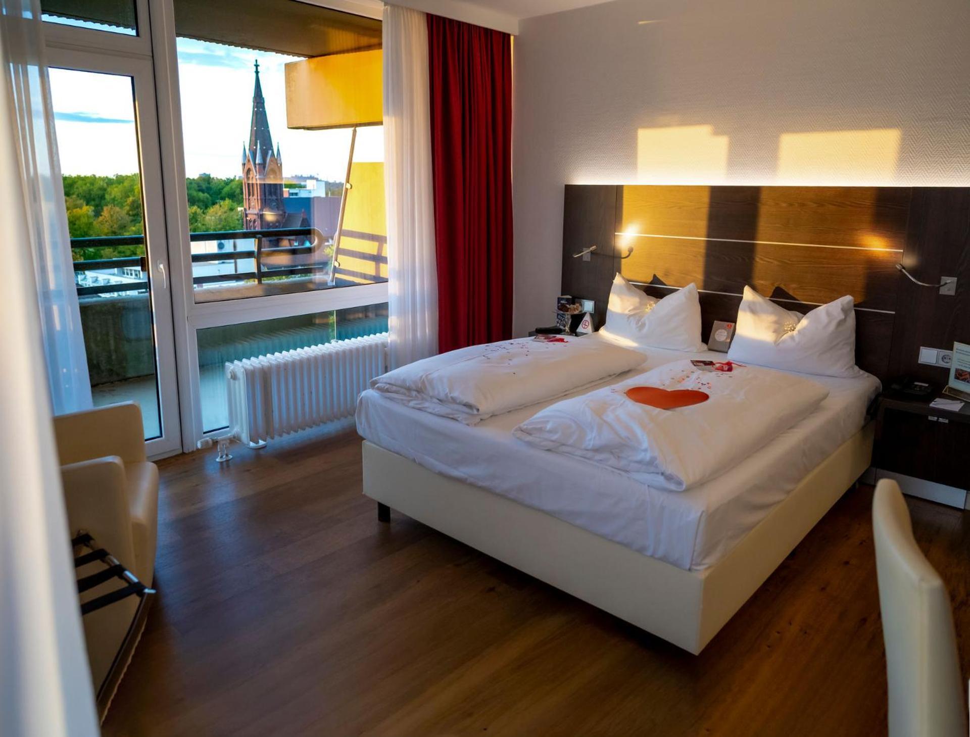 Comfort Double Room City View