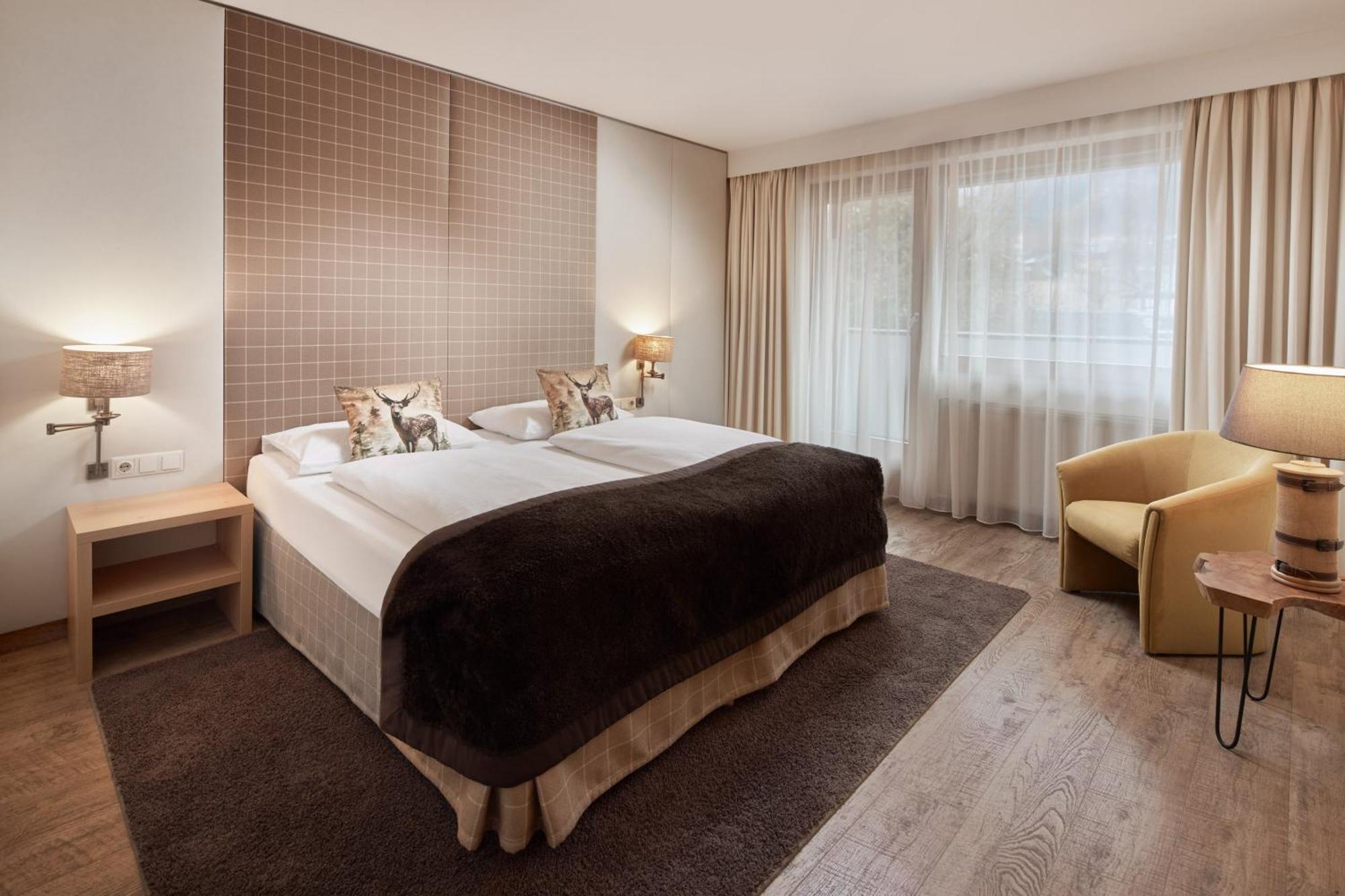 Deluxe Double Room with Balcony,1758520666:JPEG