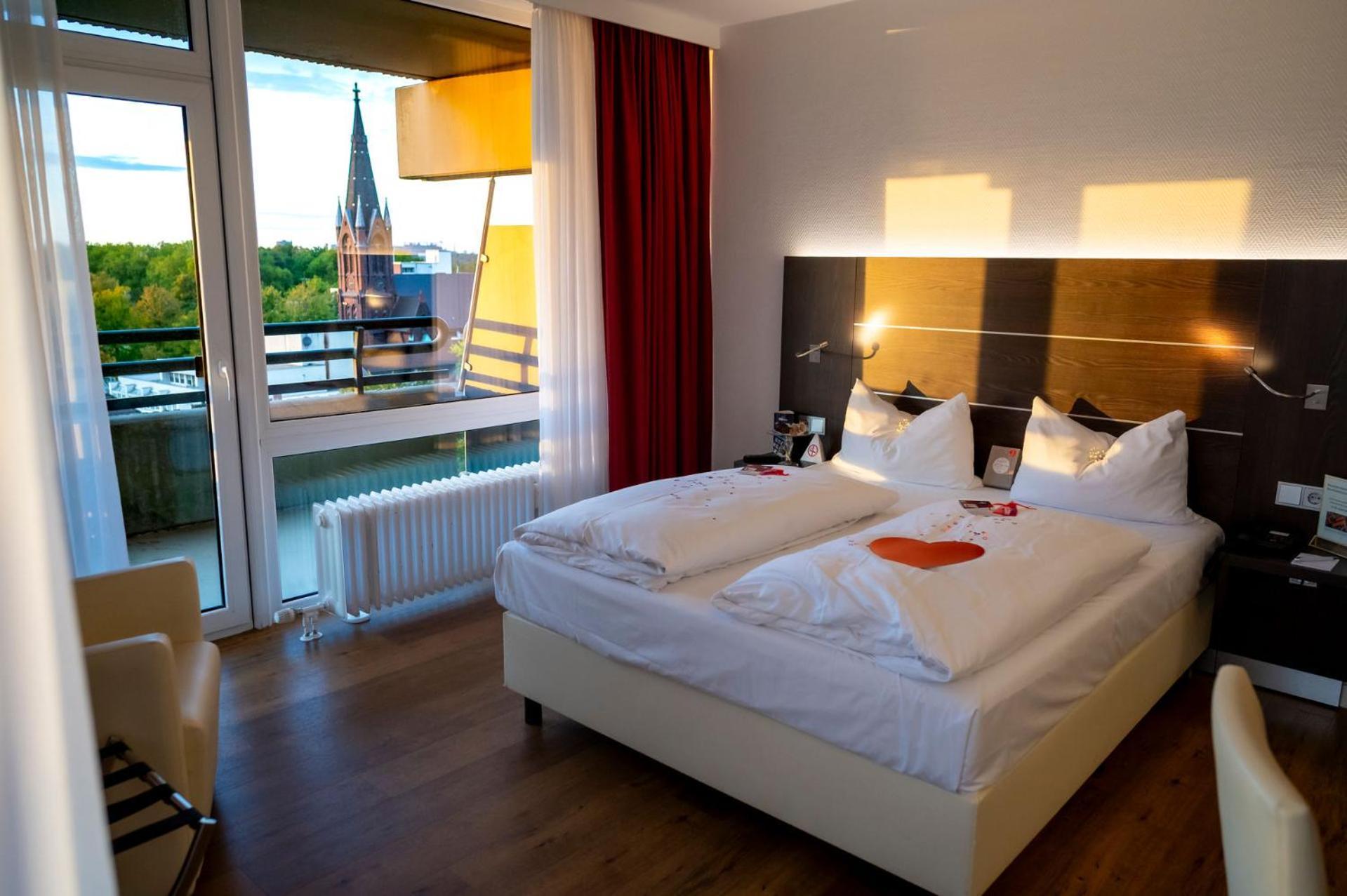 Comfort Double Room City View