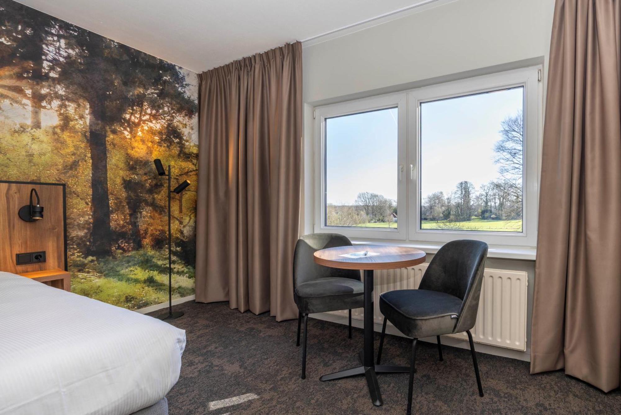 Comfort Plus Double Room Shower