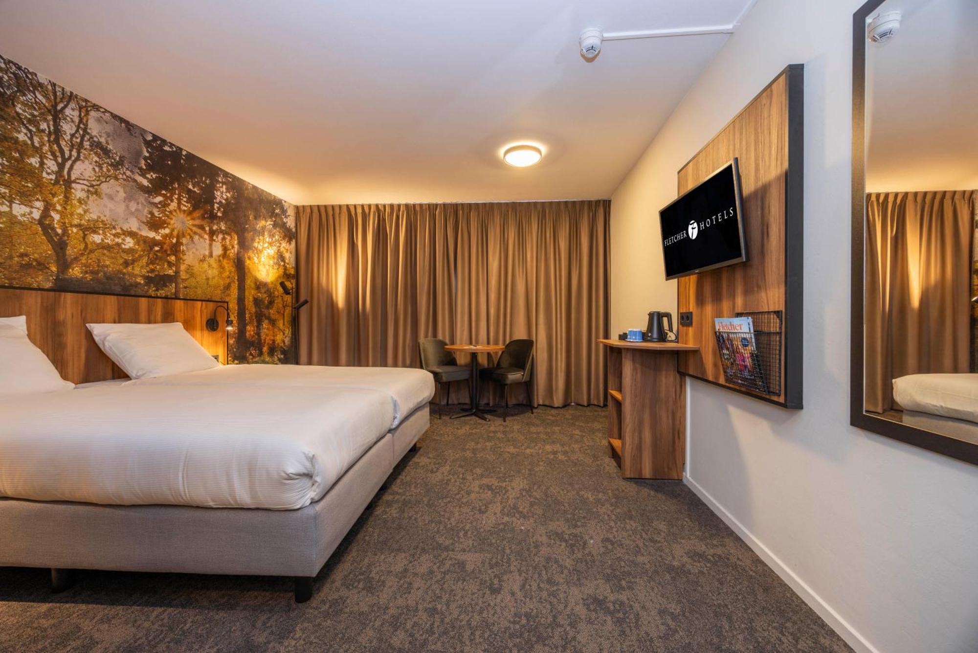 Comfort Plus Double Room Shower