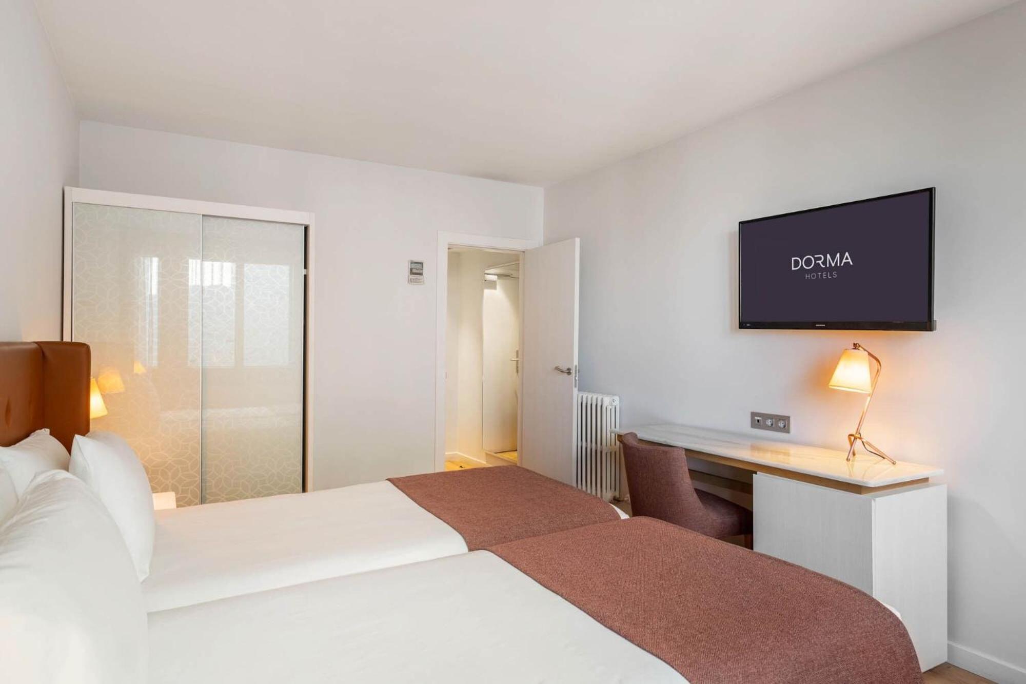 Double or Twin Room,1758523328:JPEG