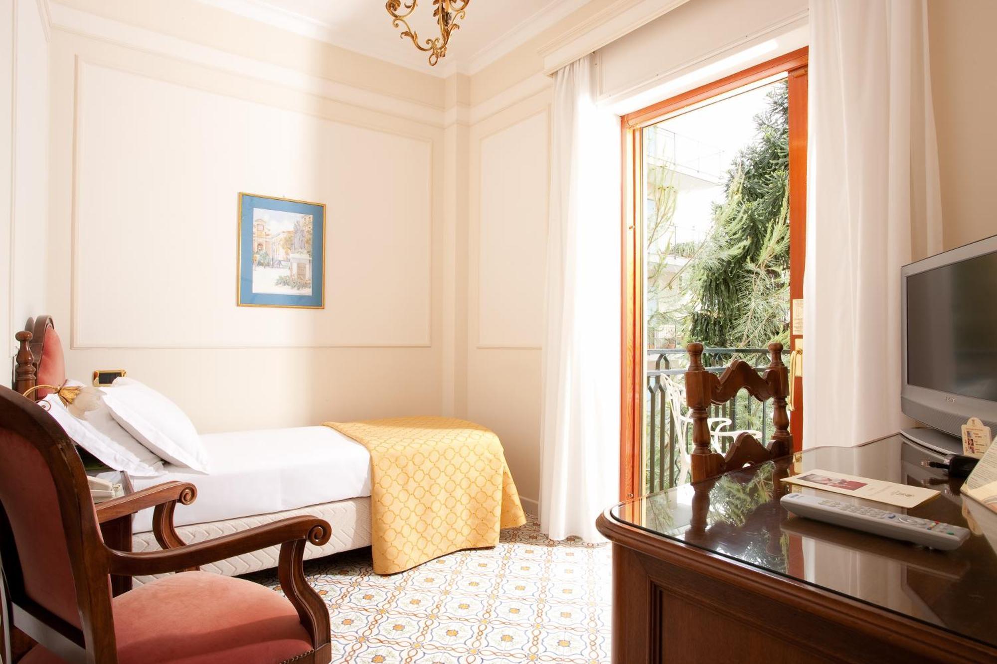 Single Room Balcony