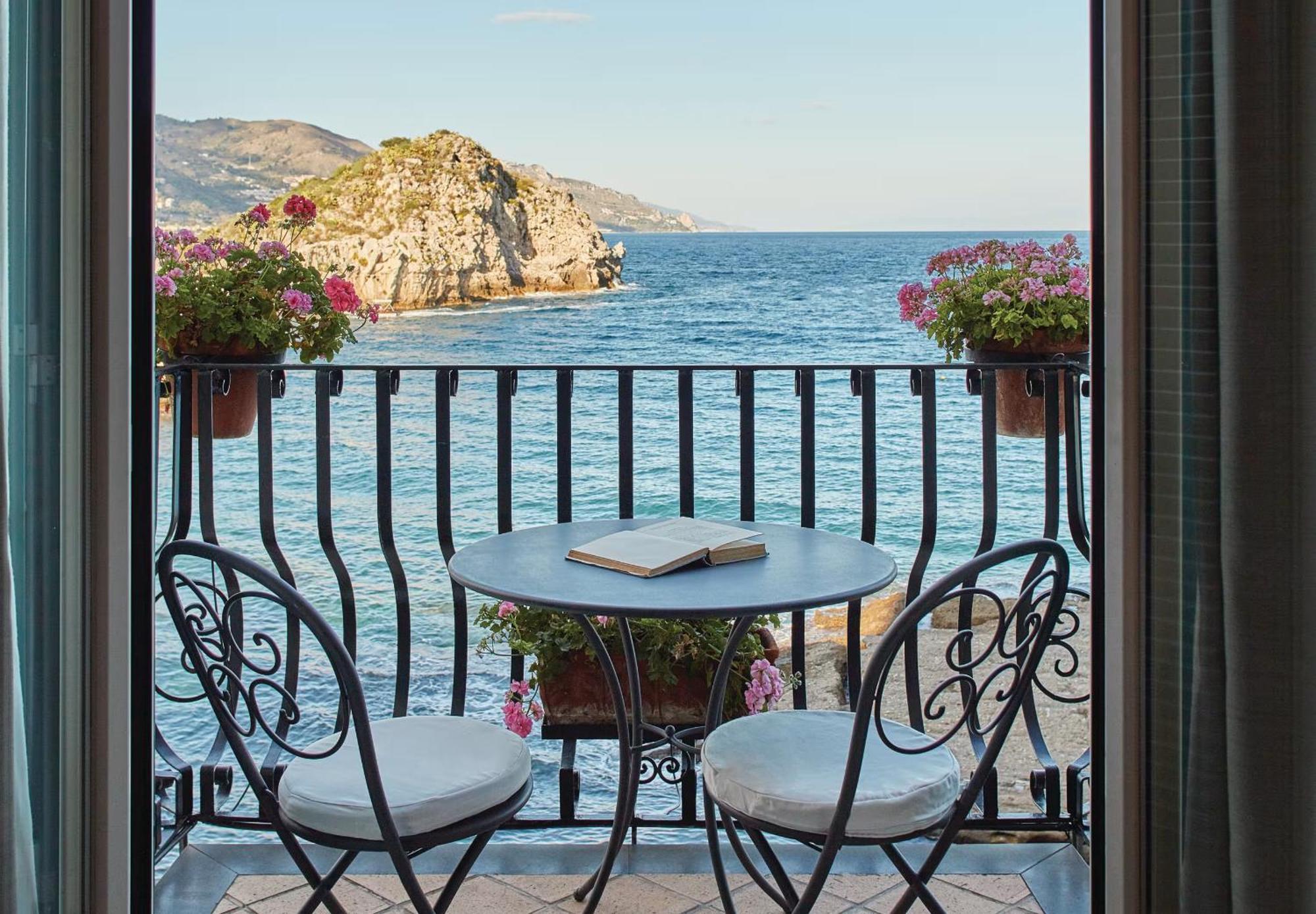 Deluxe Double or Twin Room Balcony Sea View