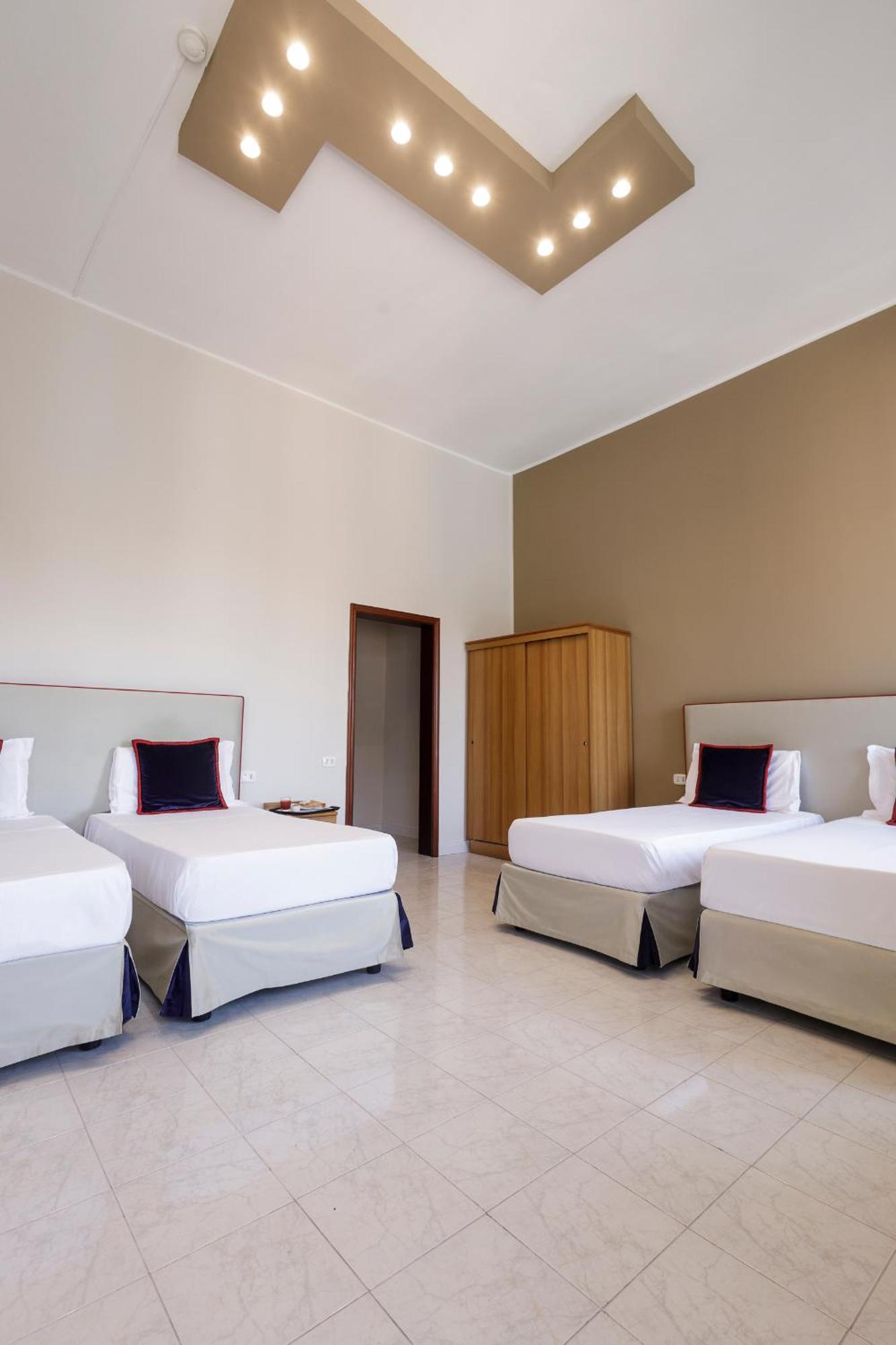 Standard Quadruple Room