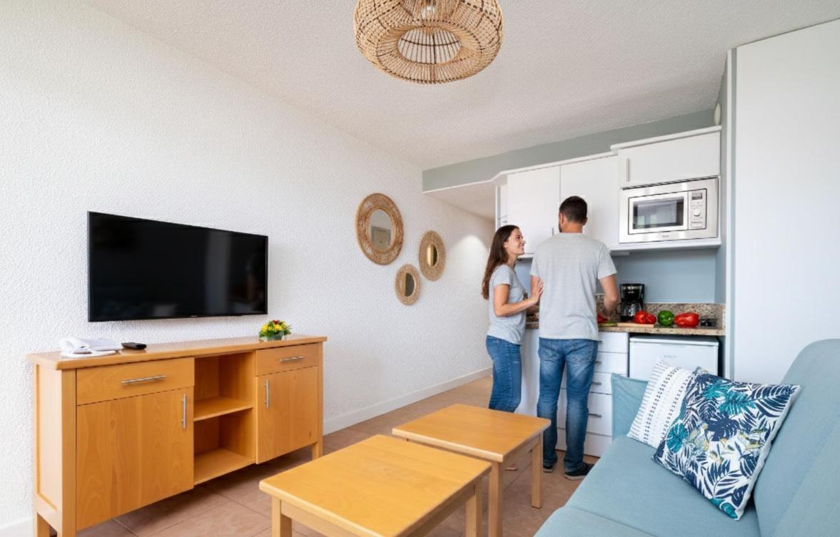 Superior One-Bedroom Apartment