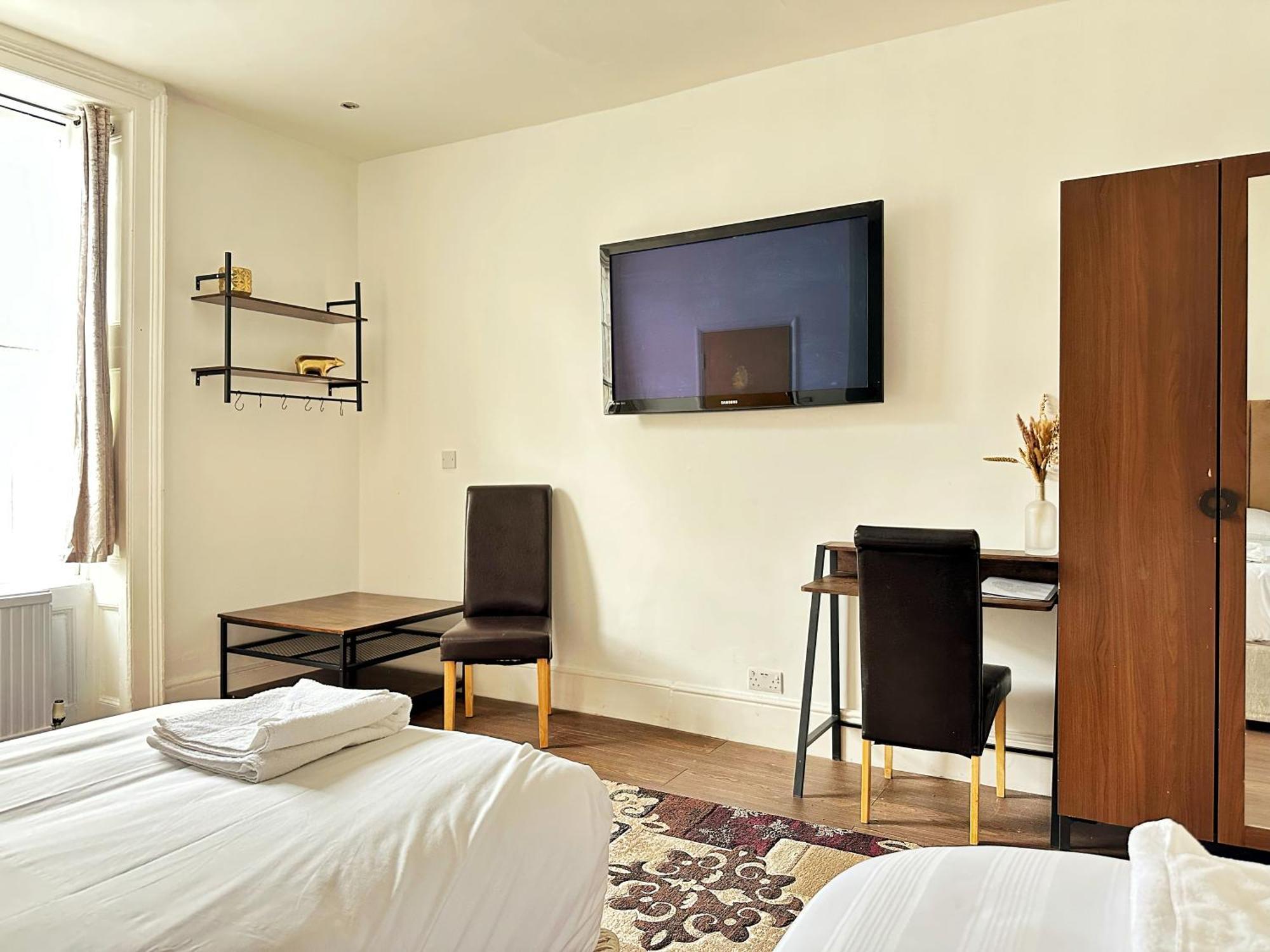 Standard Twin Room
