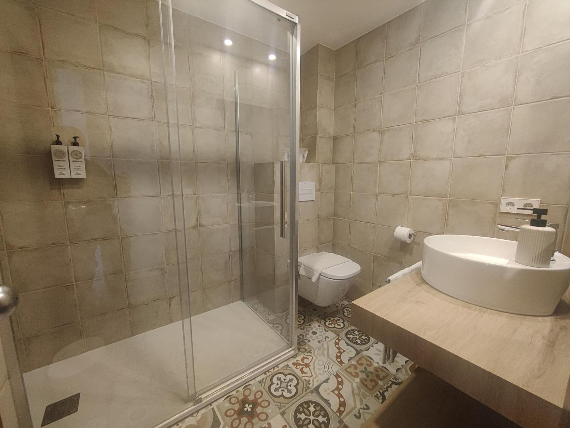 Double Room Air-con Balcony Sea View