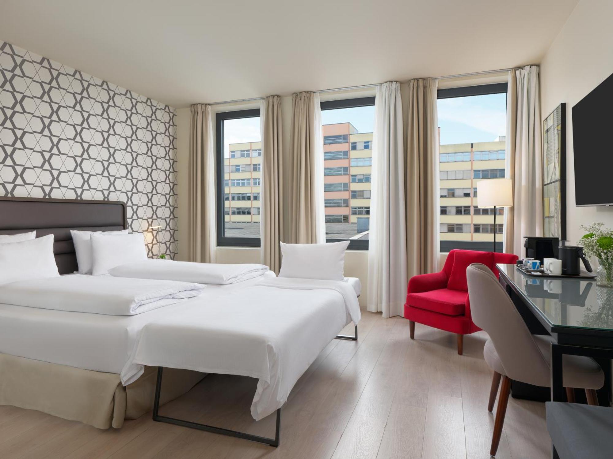 Deluxe Double Room Extra Bed