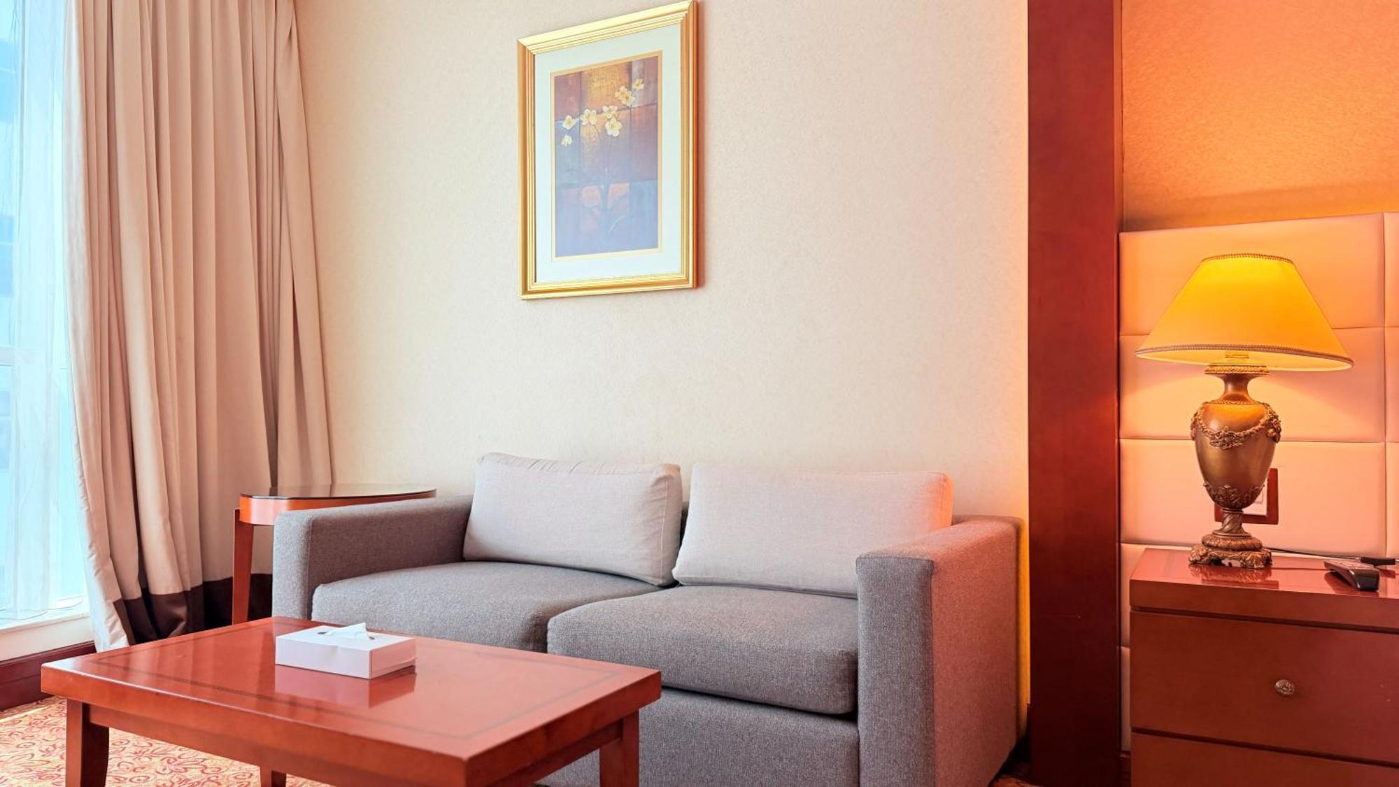 Deluxe King Room