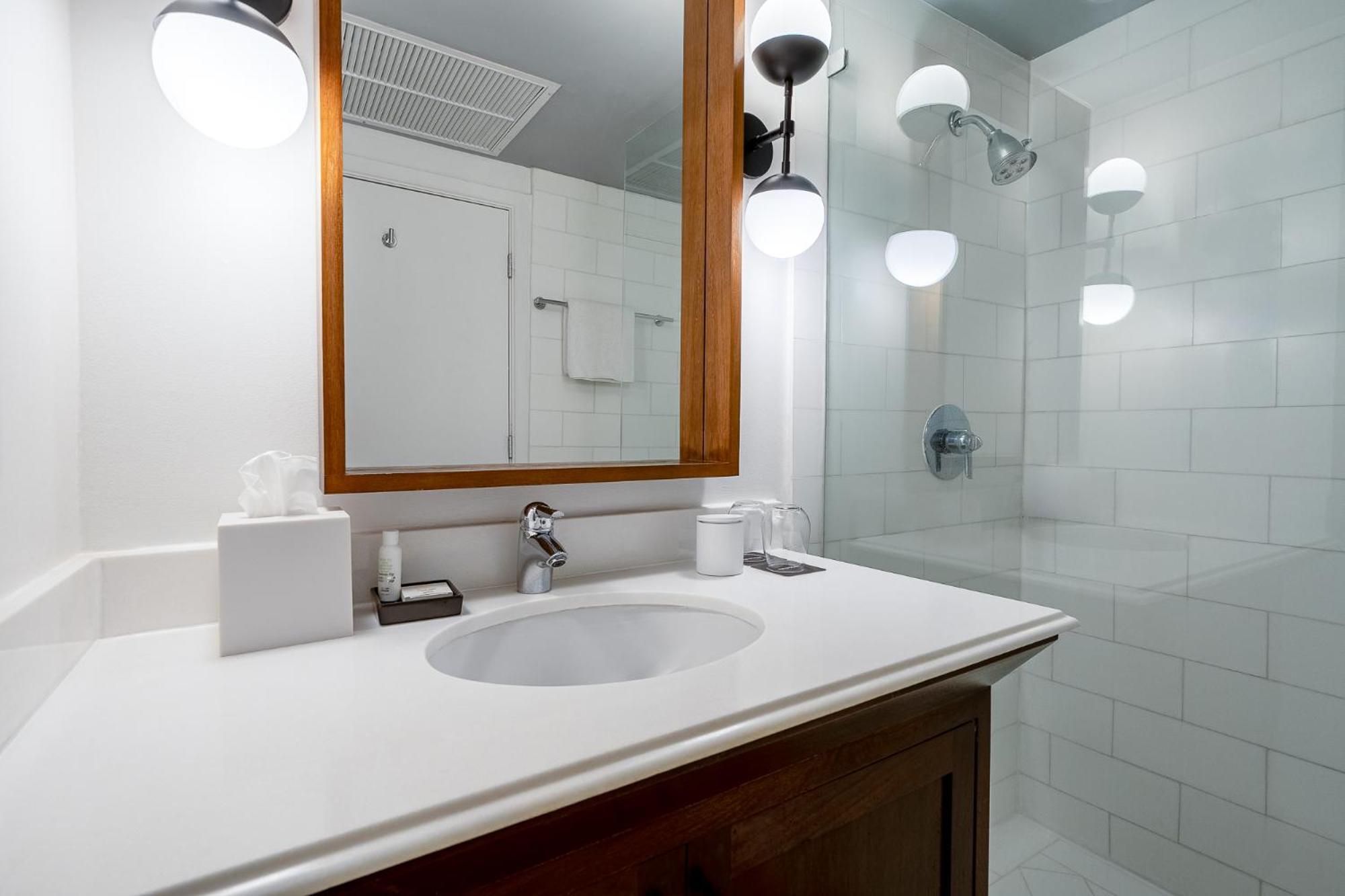 Duplex Suite – Queen Bed