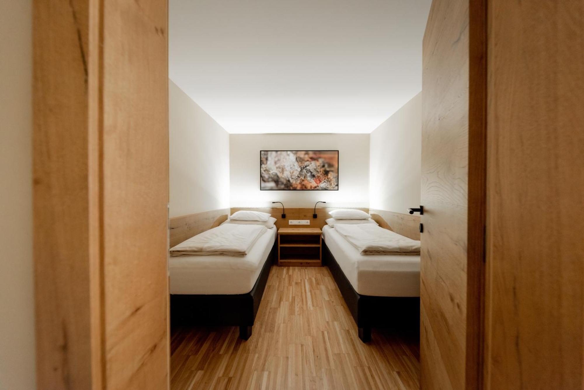 Family Suite,1758561834:JPEG