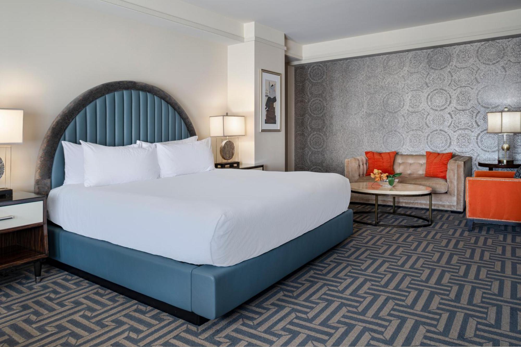 Deluxe King Room