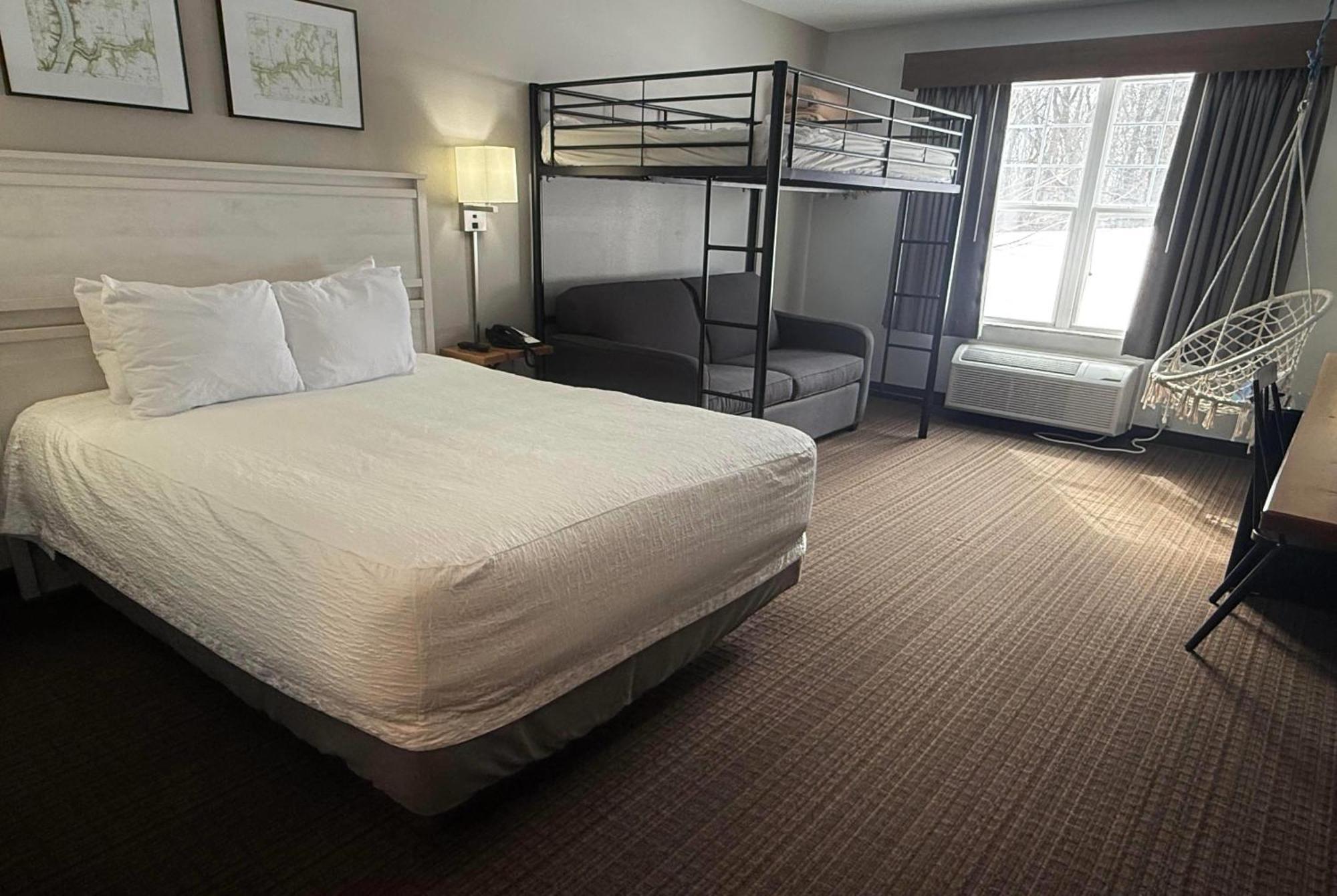 Explorer Loft Suite with Sofa Bed - Non-Smoking
