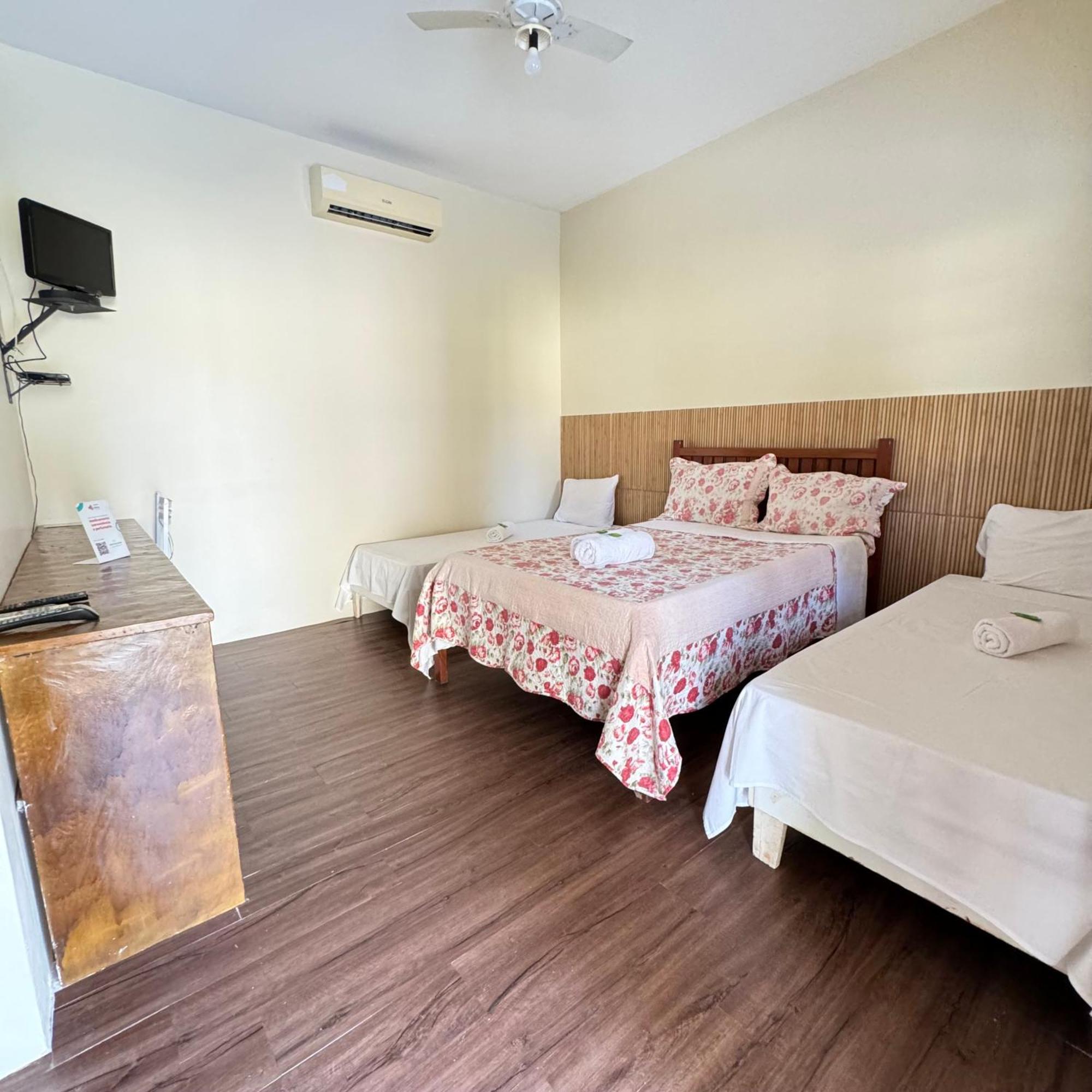Quadruple Room Air Conditioning