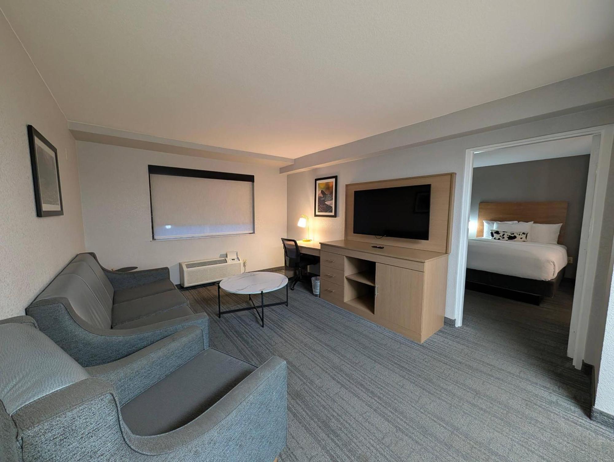 King Suite Non Smoking
