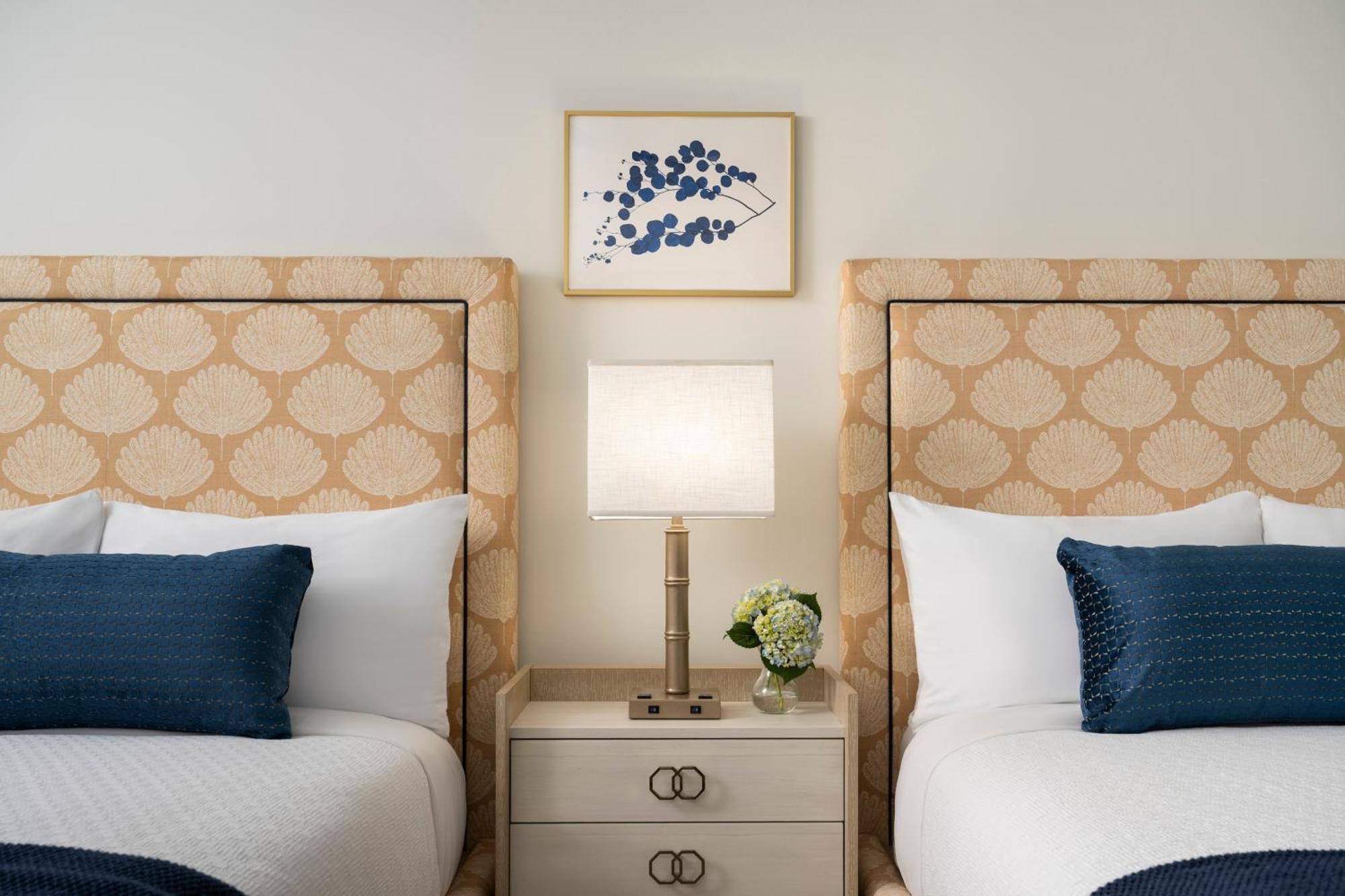 Traditional Two Queens Room