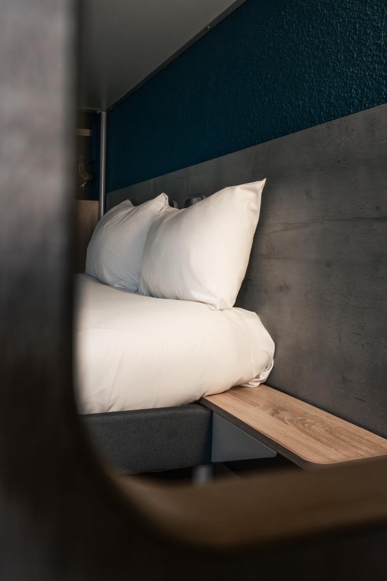 Double Room,1758588780:JPEG