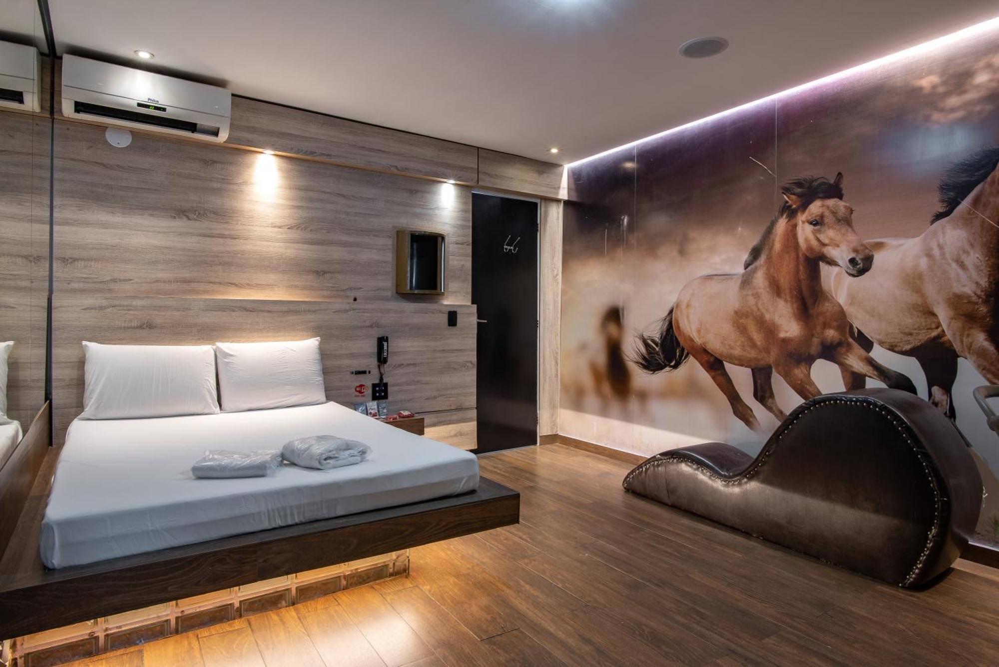 Superior Suite