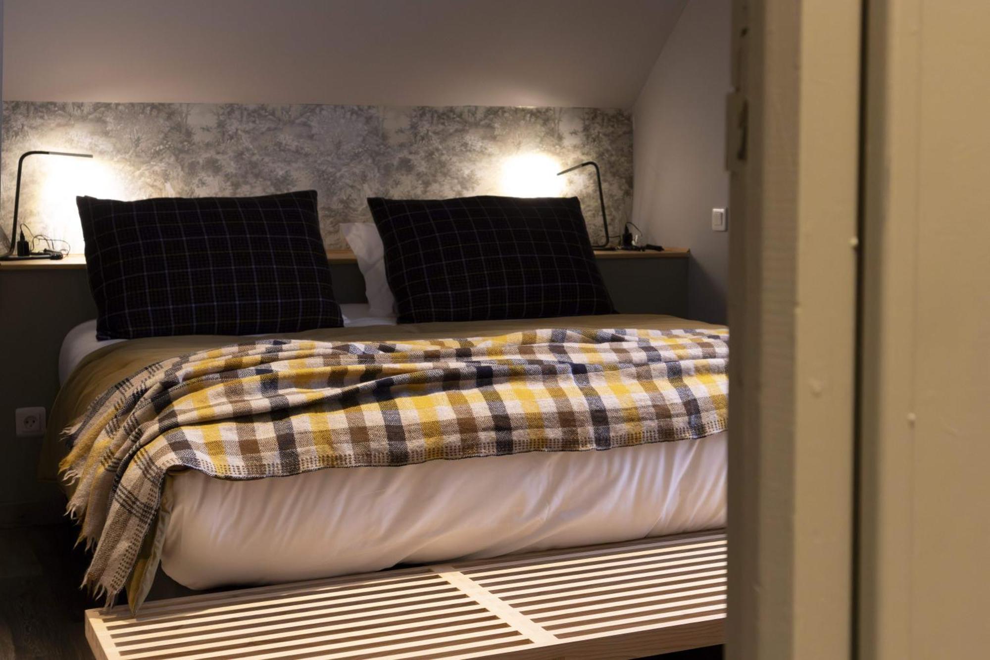 Double Room,1758624586:JPEG