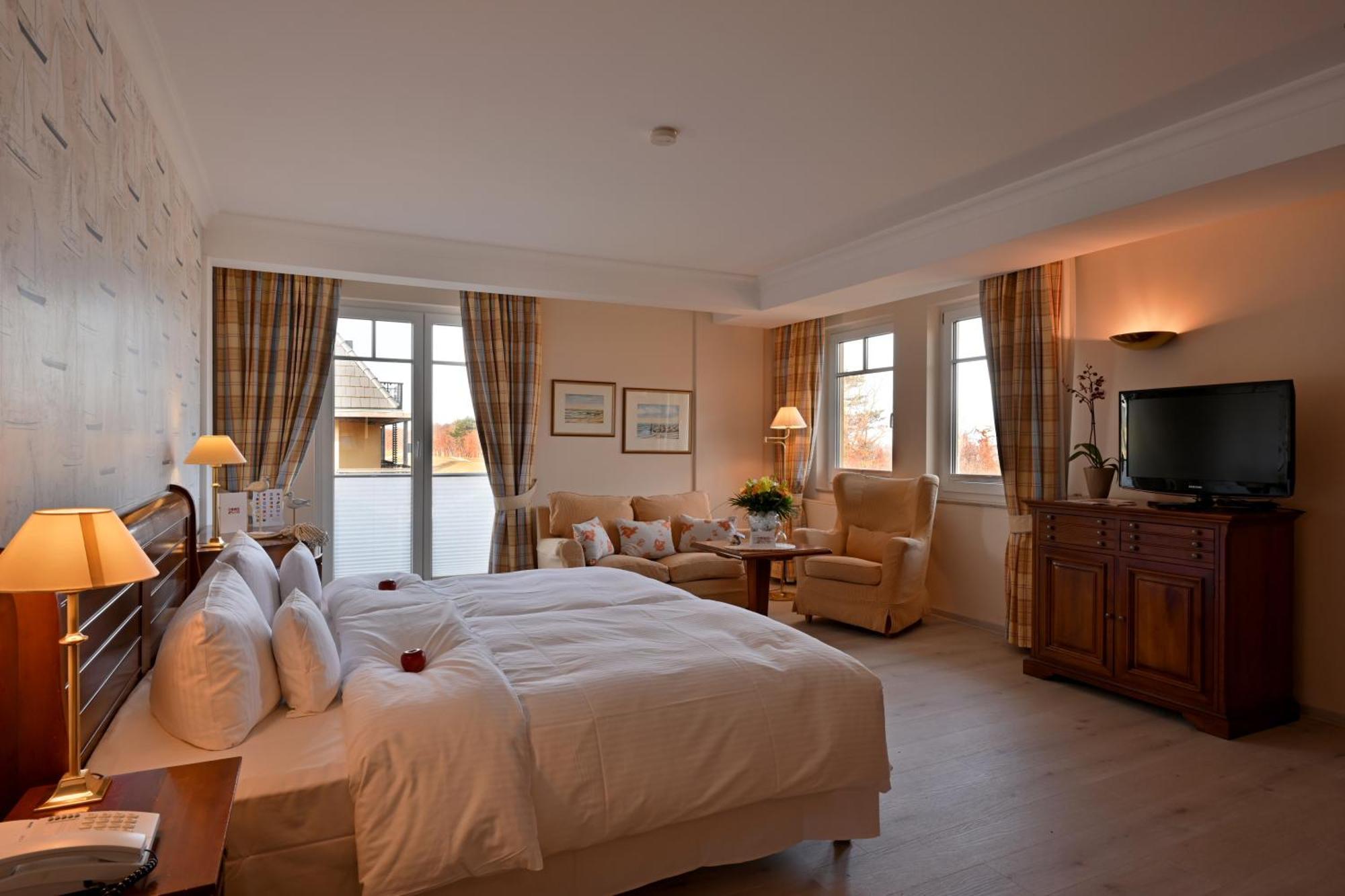 Large Double Room,1758642497:JPEG