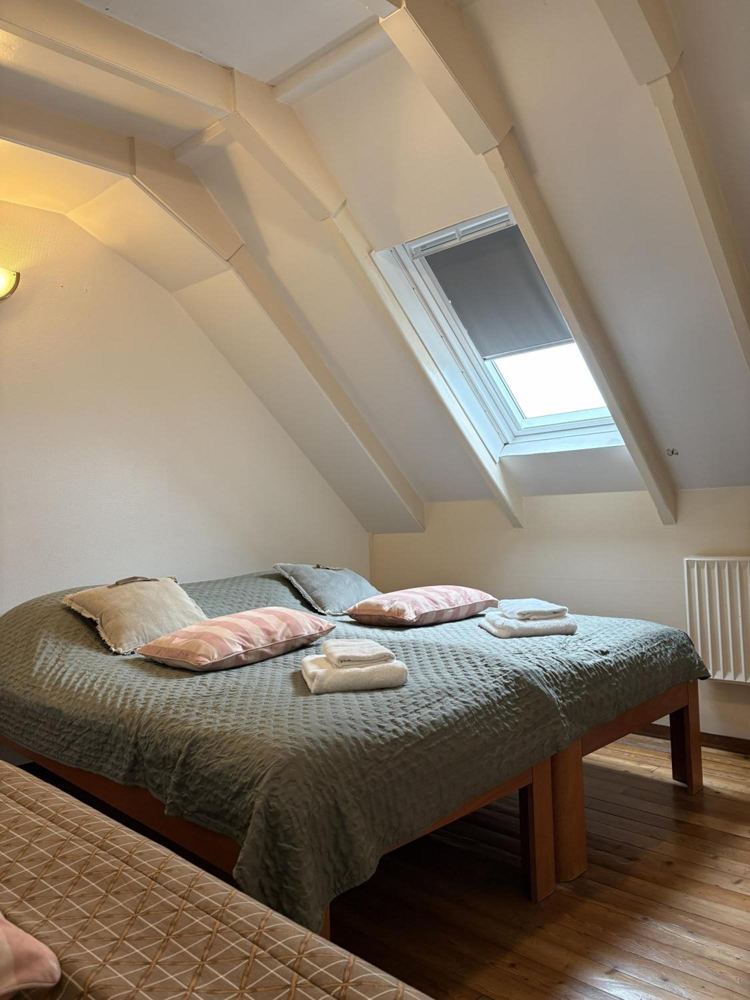 Triple Room Private Bathroom