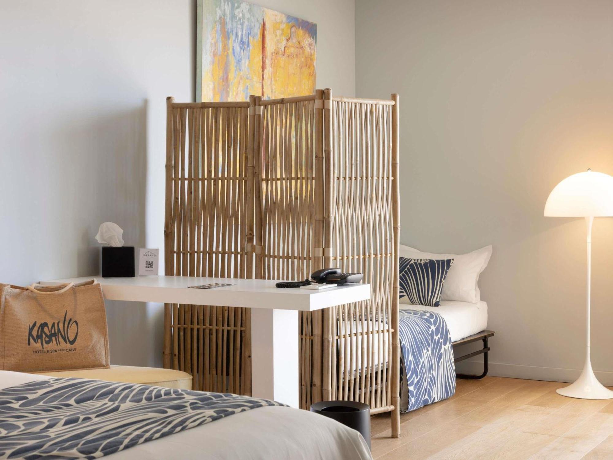Superior Double or Twin Suite Sea Pool View