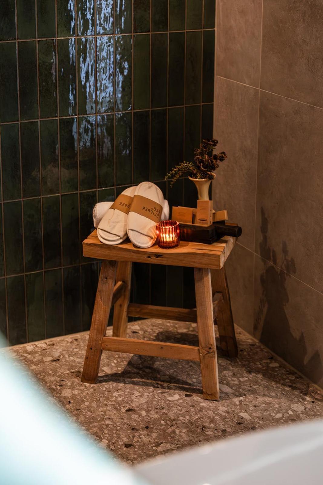 Twin Room Private Bathroom