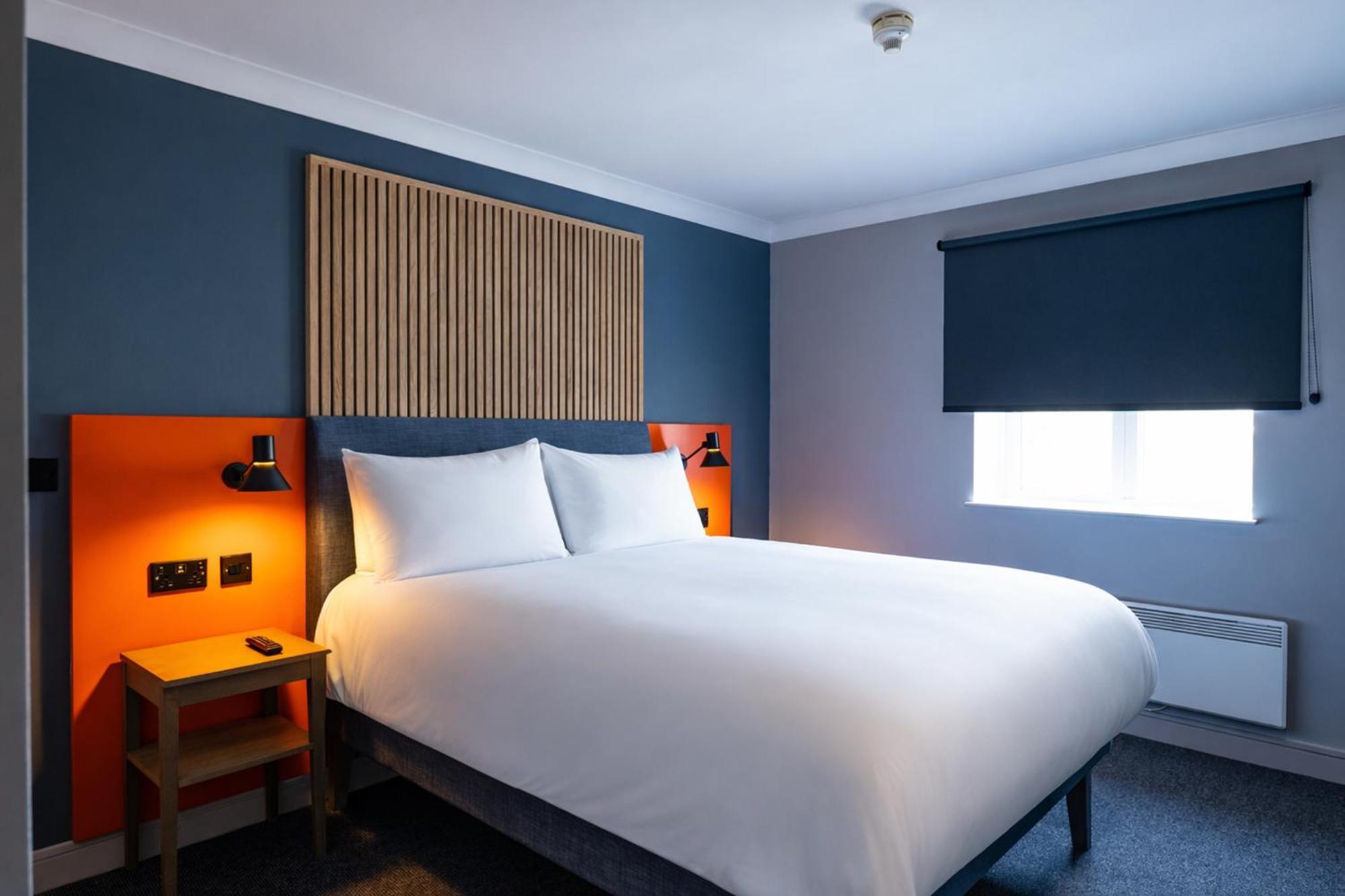 Double Room,1765141333:JPEG