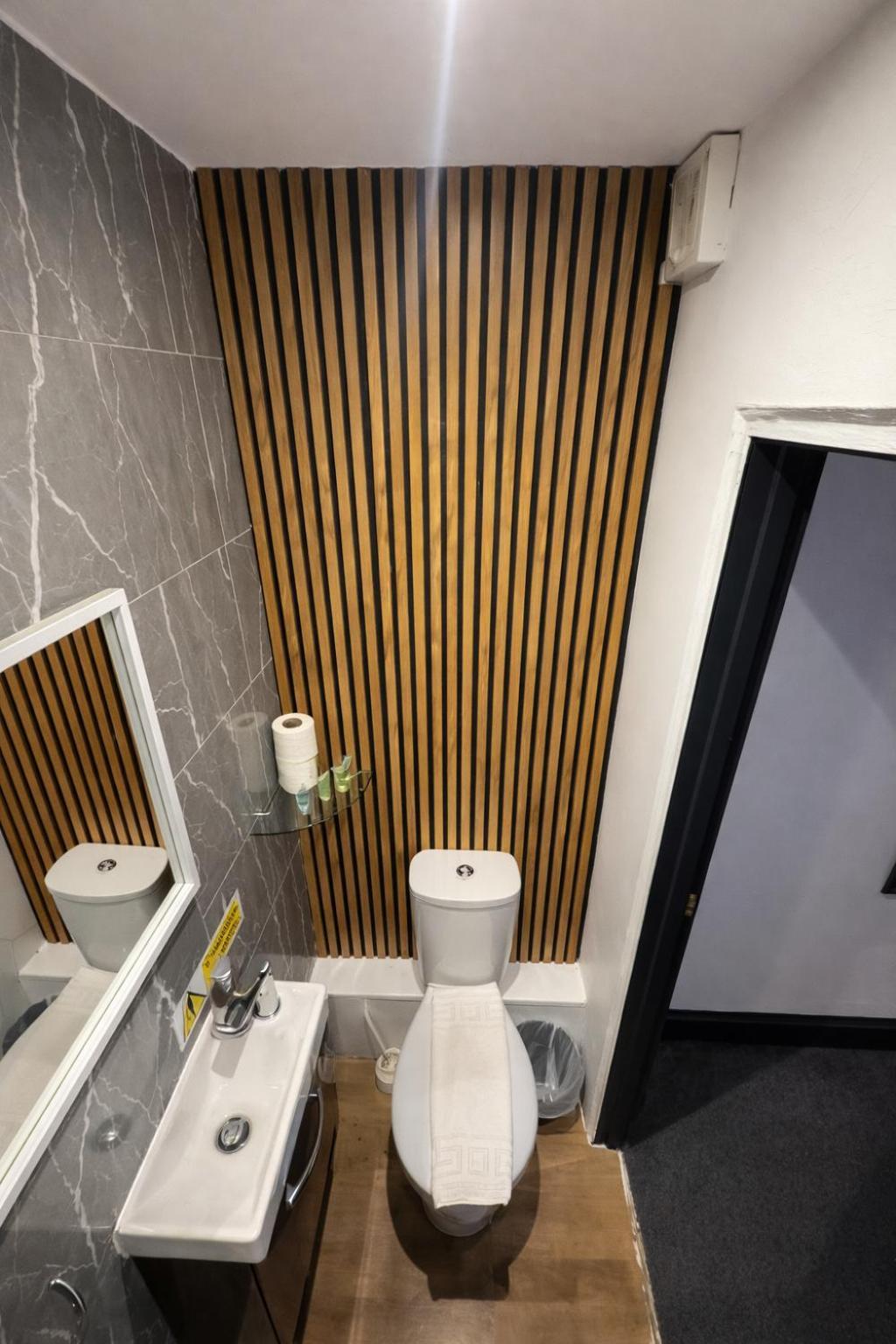 Double Room Private Bathroom