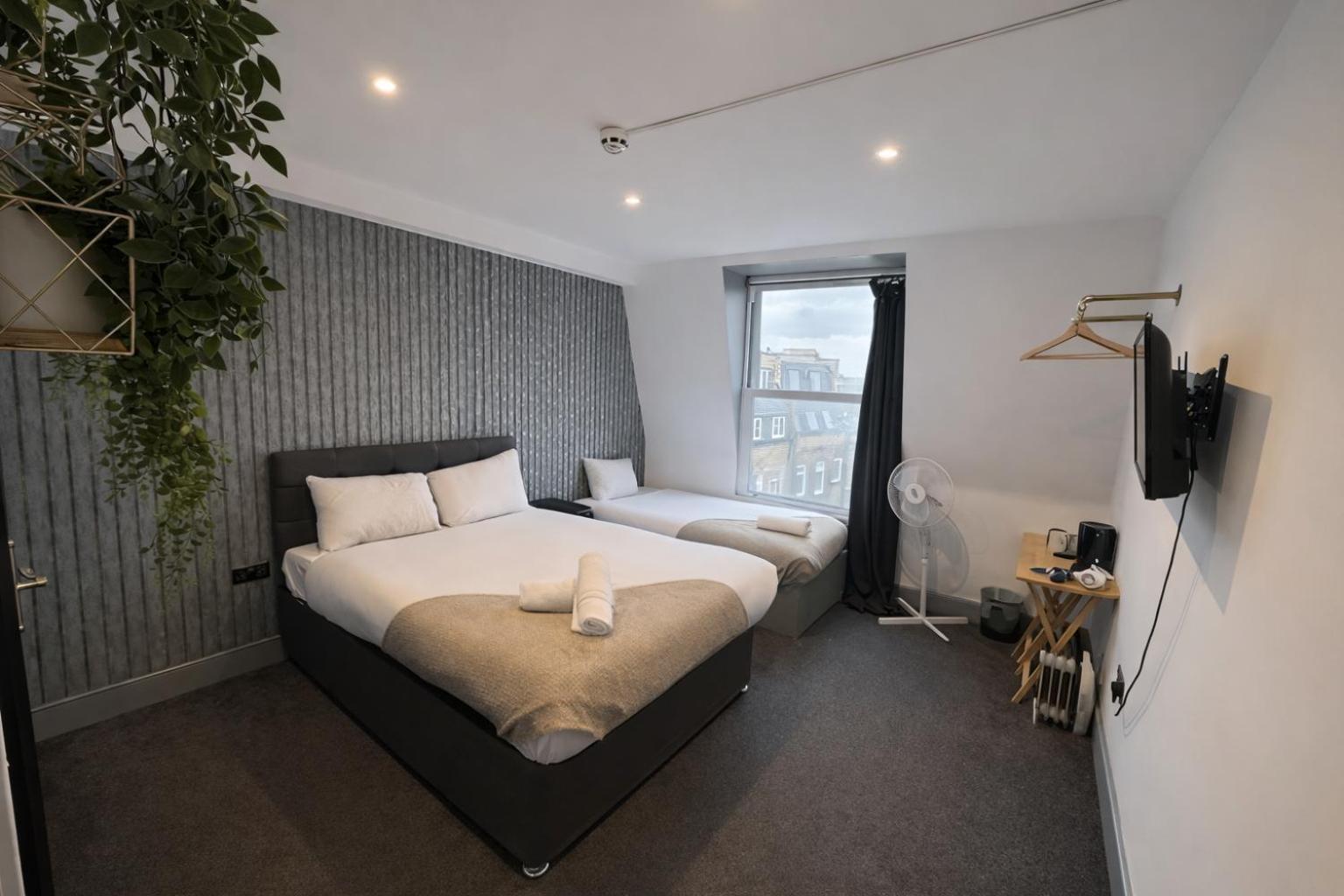 Deluxe Triple Room