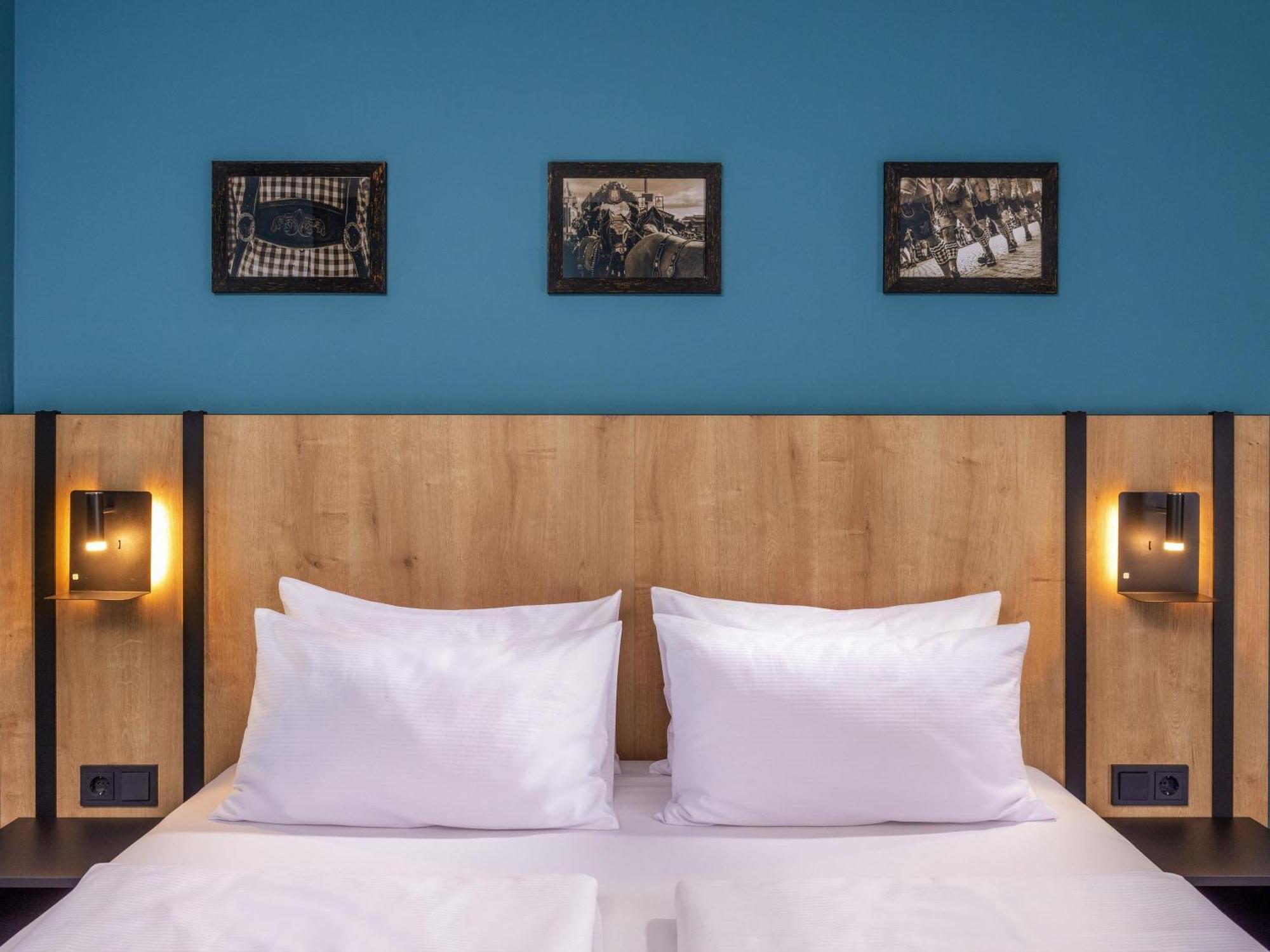 Privilege Queen Room