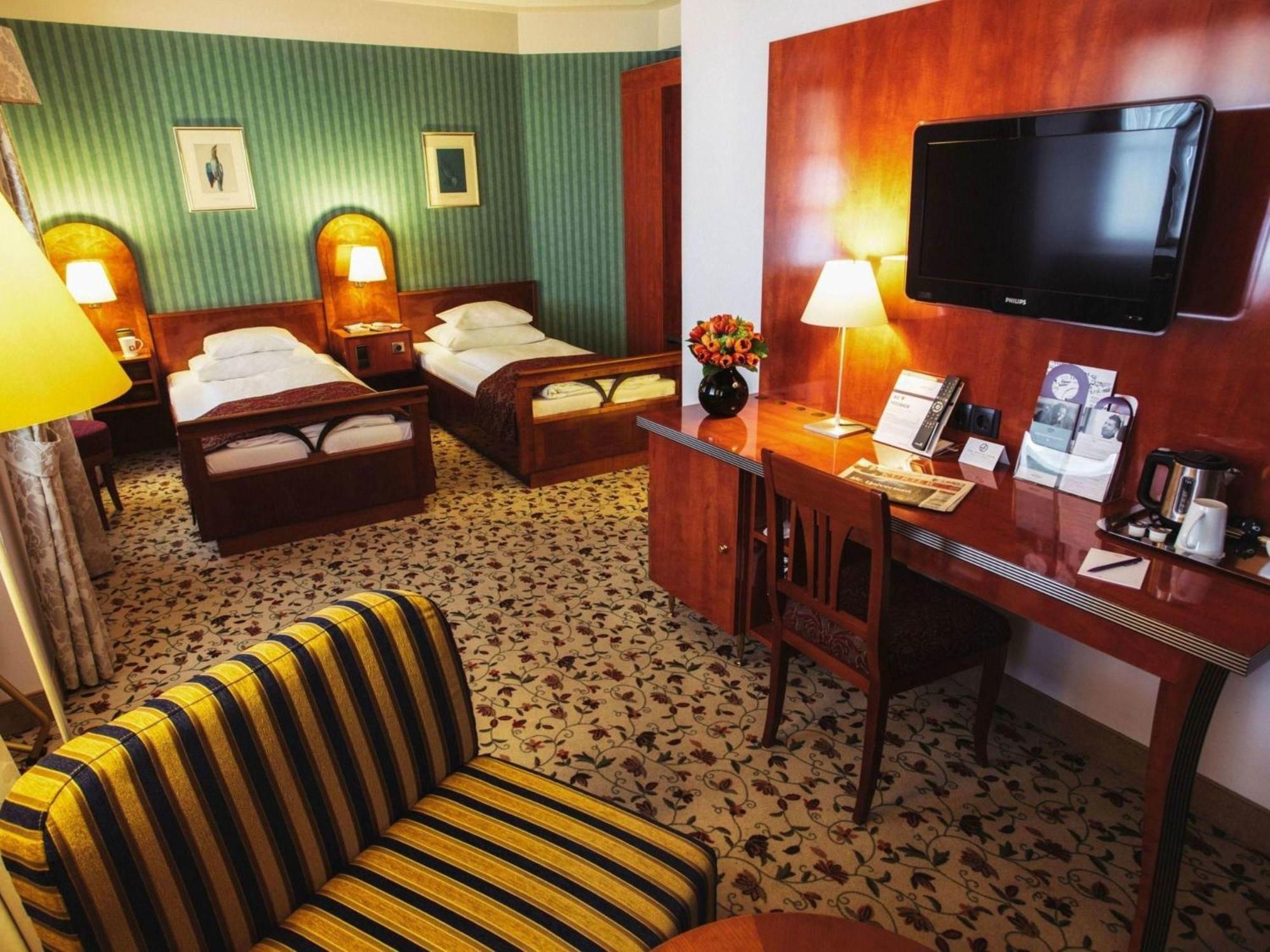 Classic Twin Room