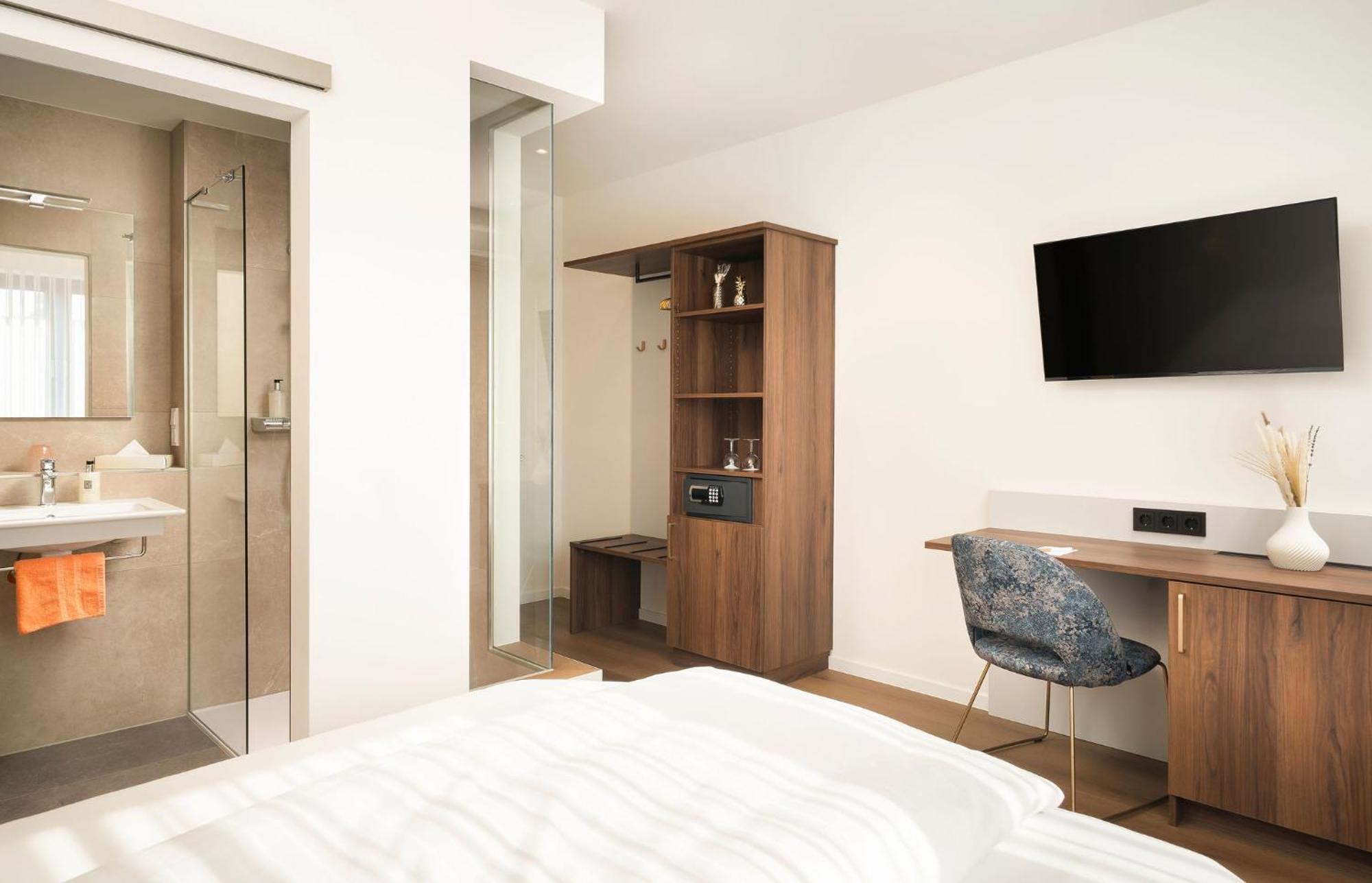 Superior Queen Room