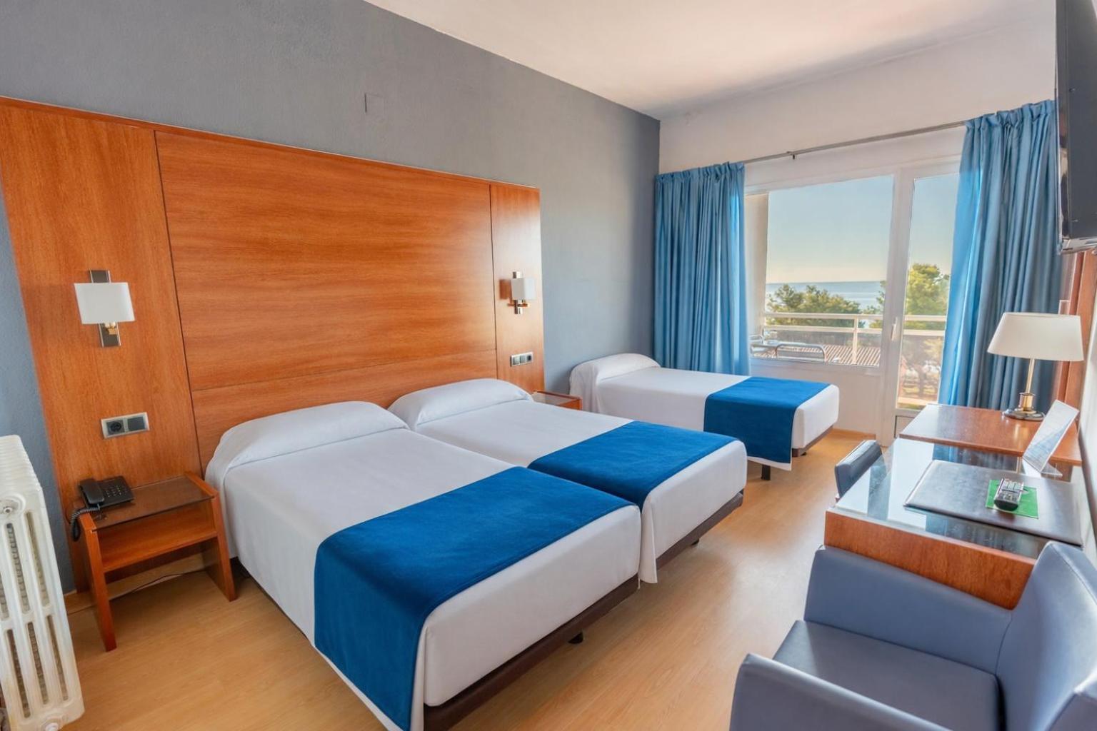 Triple Room Sea View