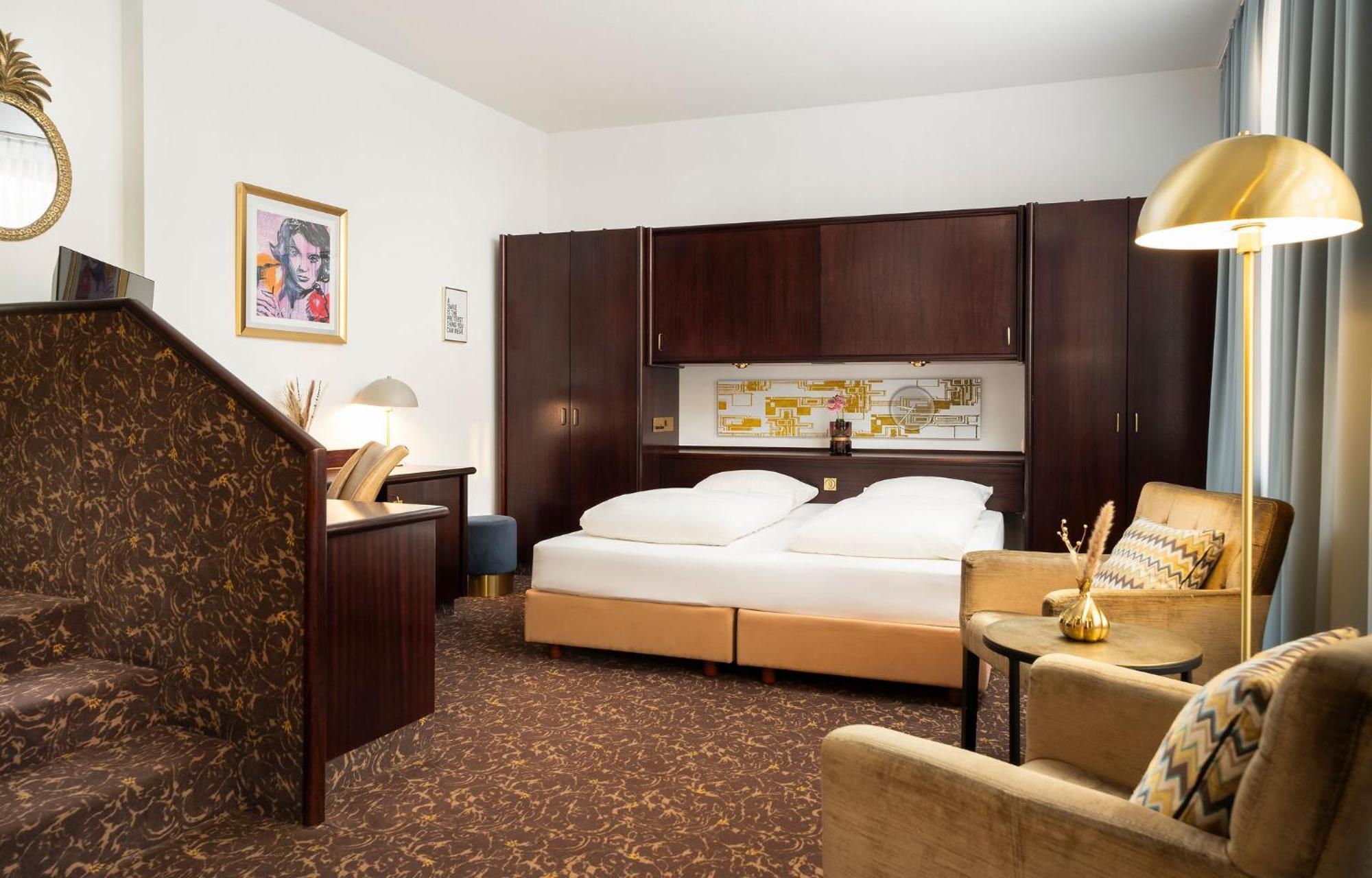King Room