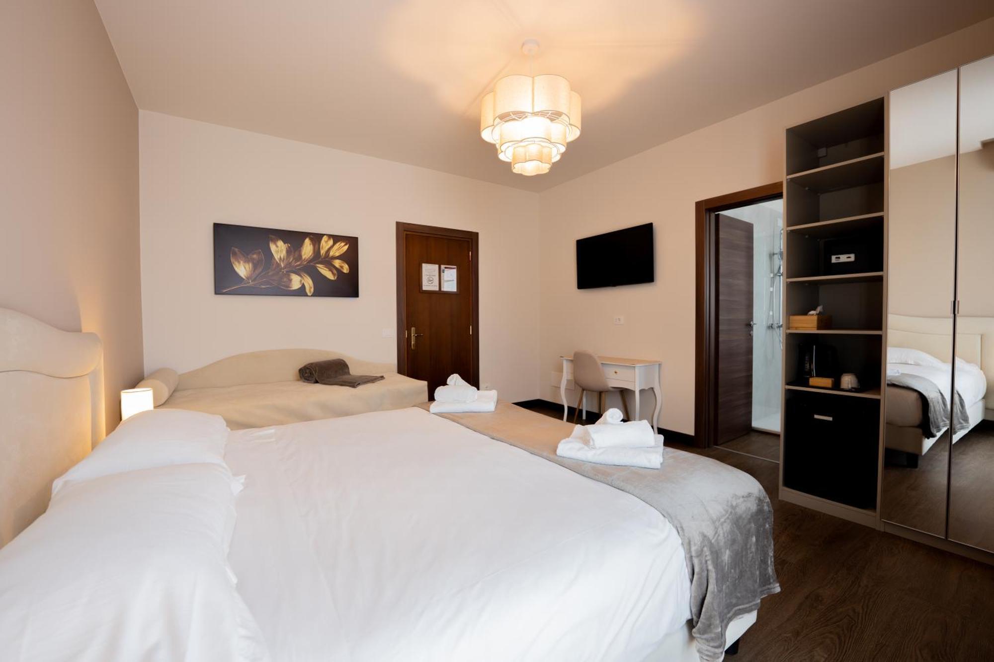 Superior Triple Room