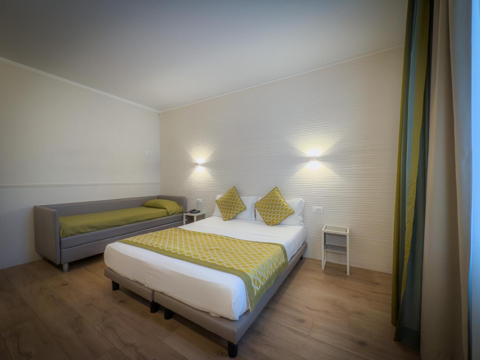 Superior Triple Room