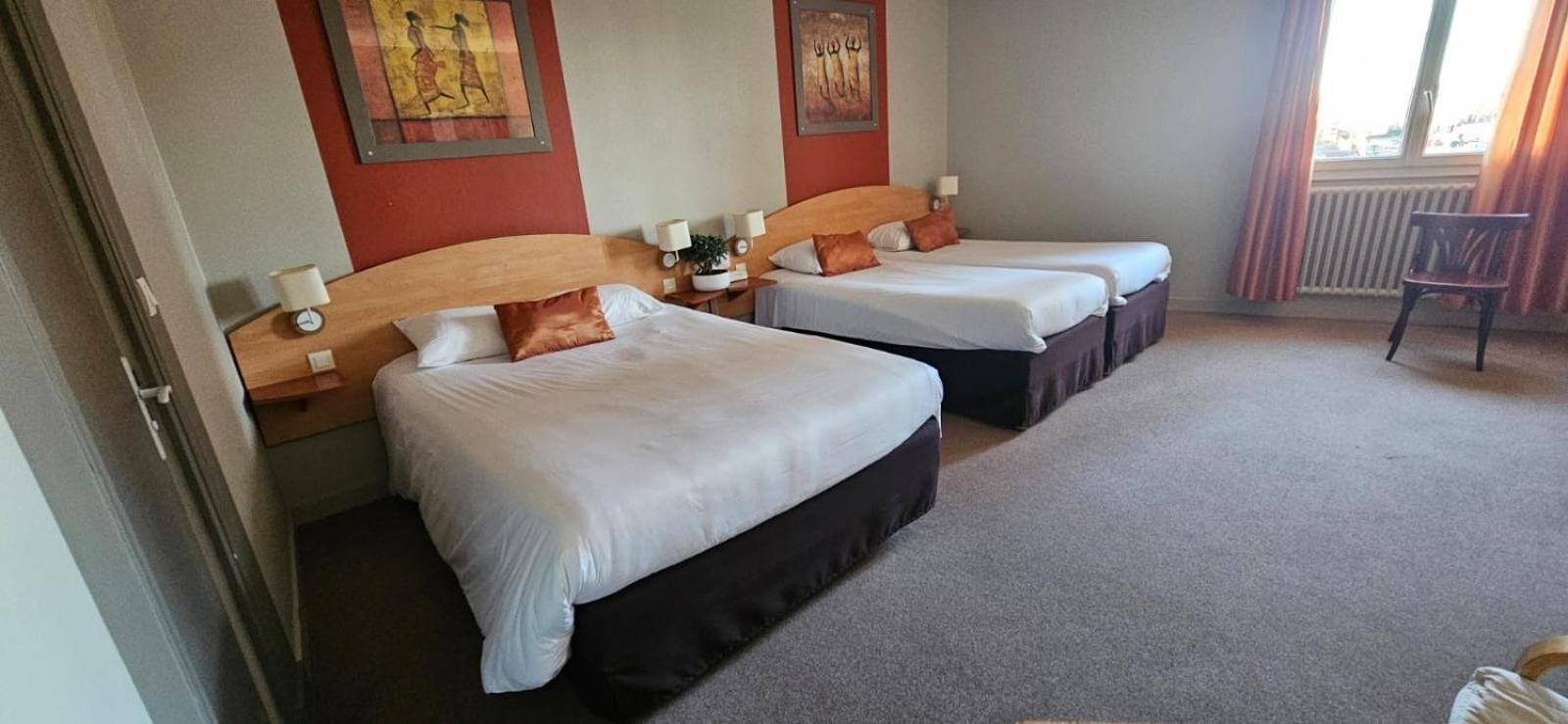 Family Room One Double Bed Two Single Beds Shower Only or Non-Smoking