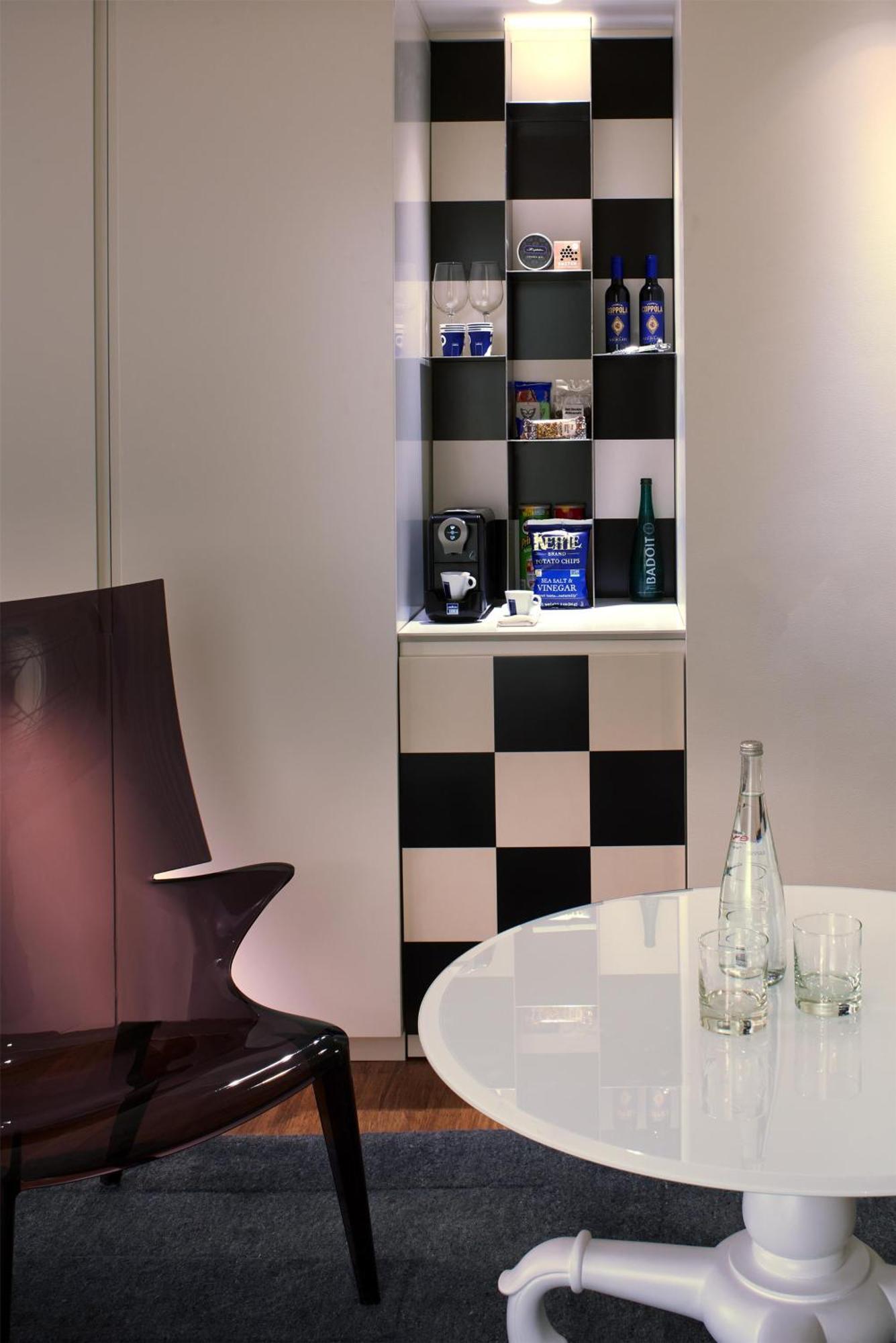 King Studio Suite