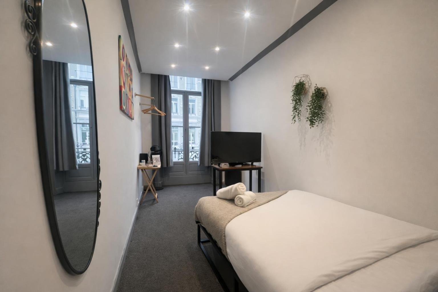 Double Room Private Bathroom
