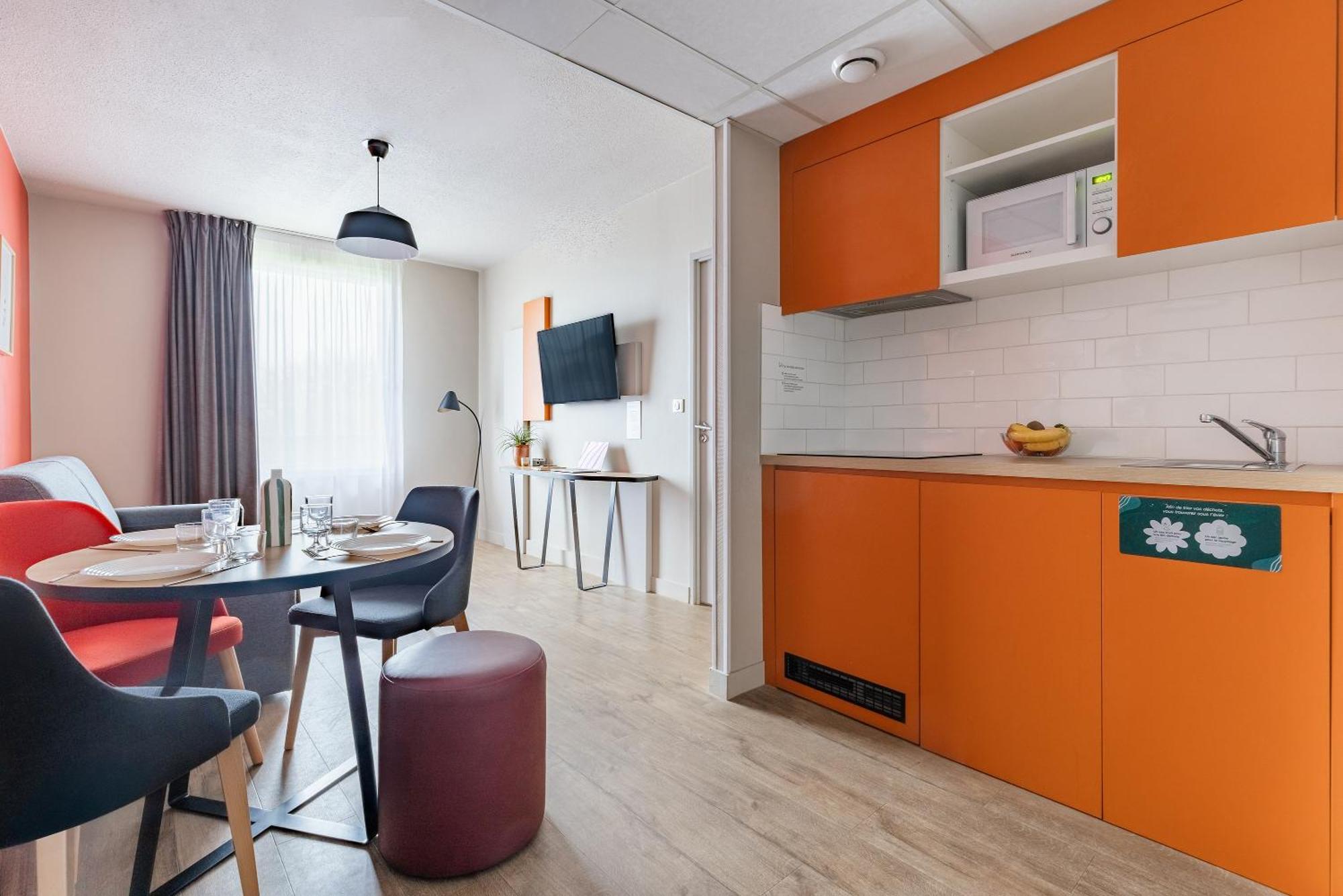 One-Bedroom Apartment