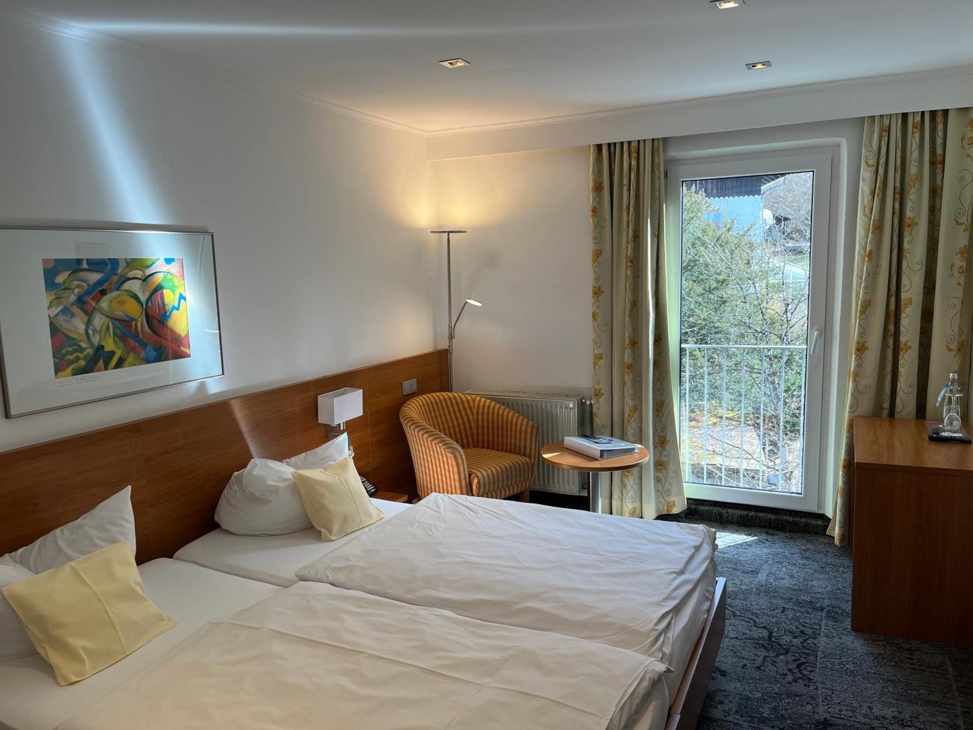 Double Room Mountain Street Side